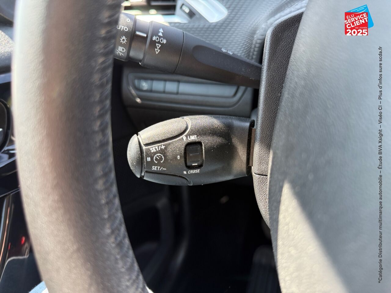 Véhicule d'occasion PEUGEOT 208 1.2 PURETECH 82CH STYLE 5P chez Hyundai Epernay