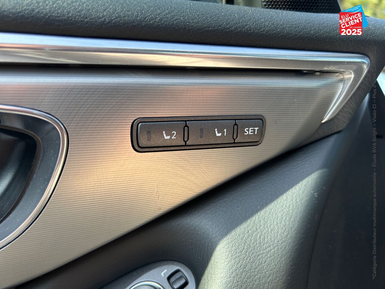 Véhicule d'occasion INFINITI Q60 COUPE 2.0T 211CH PREMIUM SIEGE CHAUF CAMERA GPS chez Renault Colmar