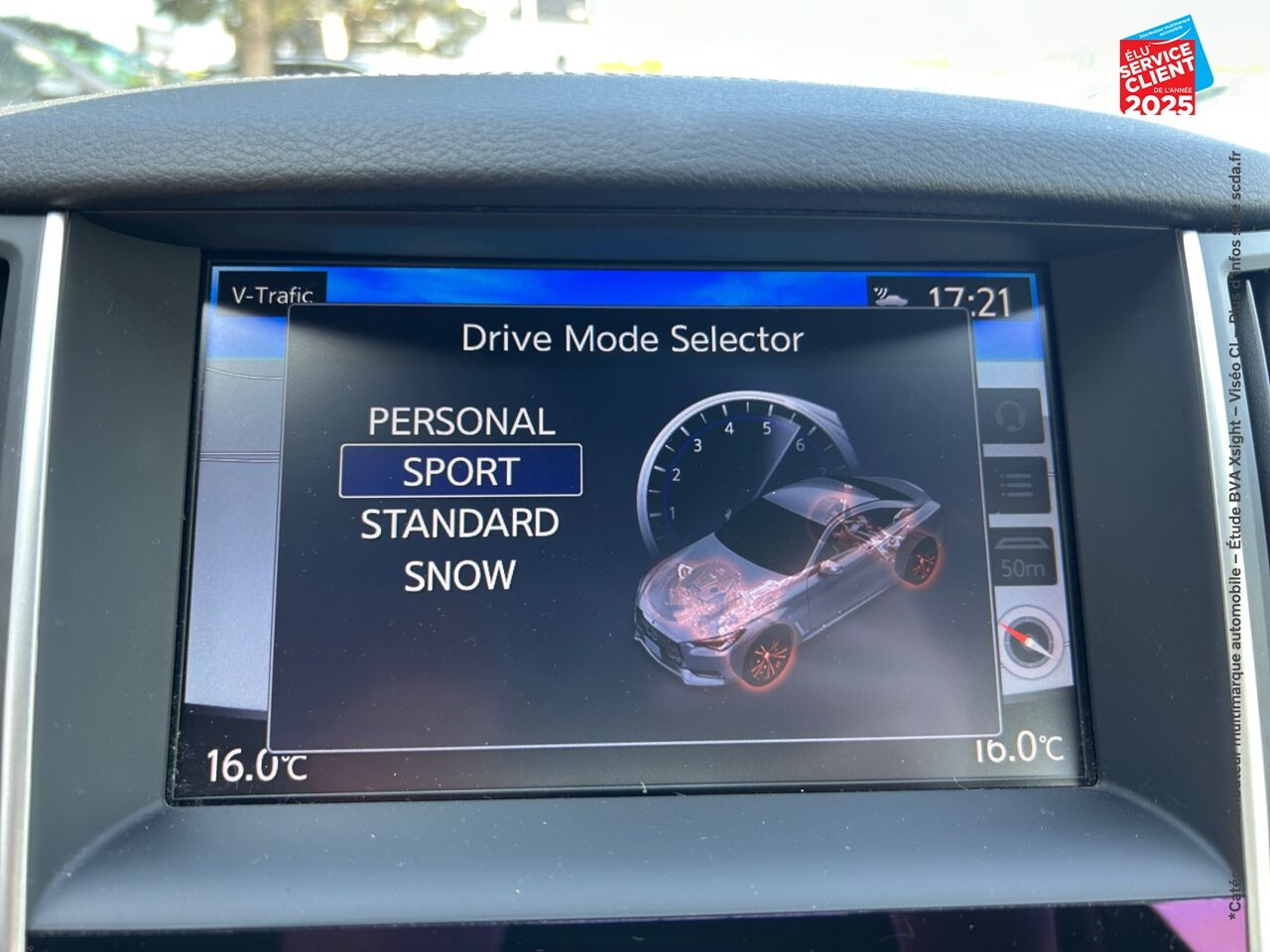 Véhicule d'occasion INFINITI Q60 COUPE 2.0T 211CH PREMIUM SIEGE CHAUF CAMERA GPS chez Renault Colmar