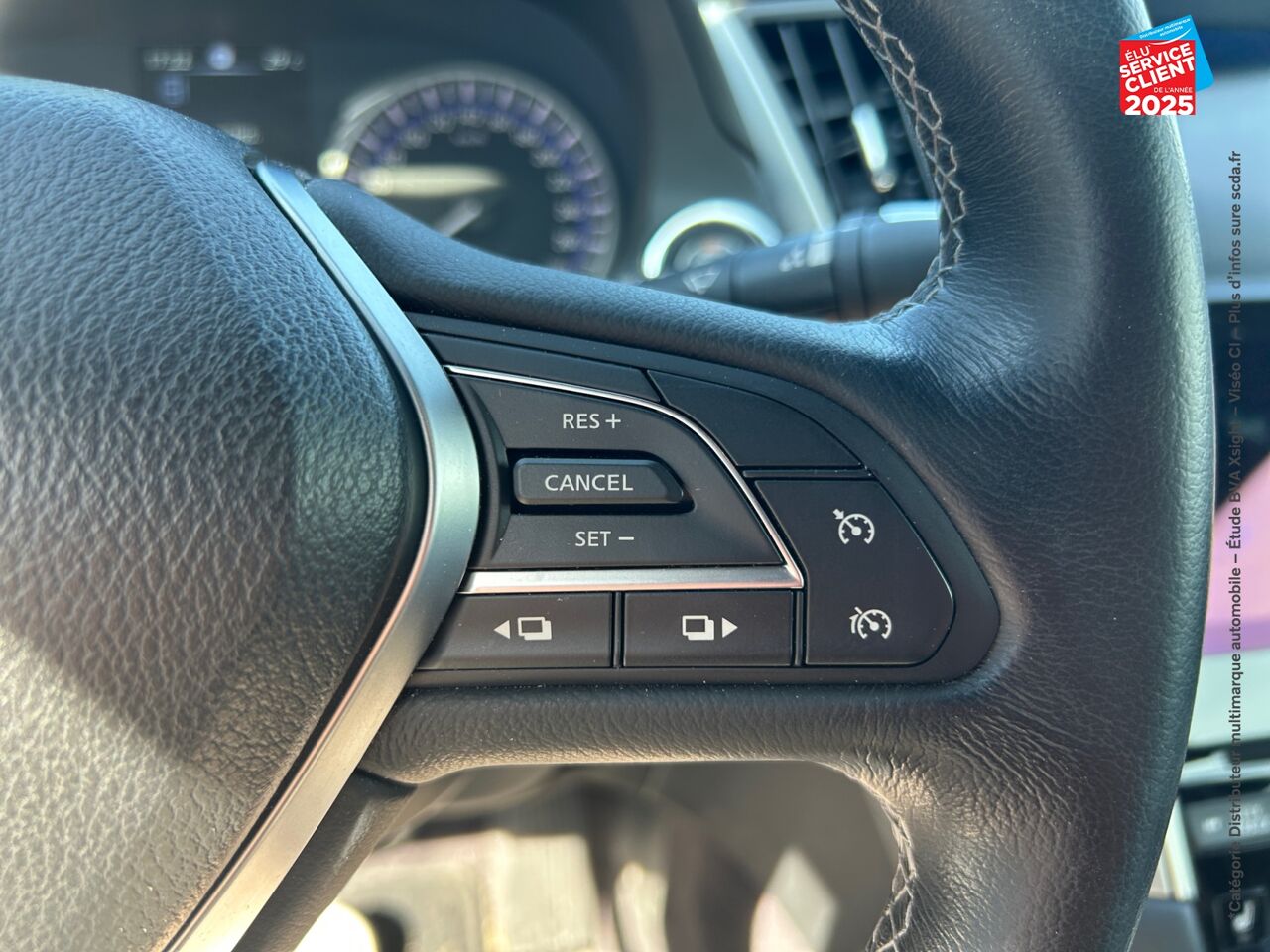 Véhicule d'occasion INFINITI Q60 COUPE 2.0T 211CH PREMIUM SIEGE CHAUF CAMERA GPS chez Renault Colmar