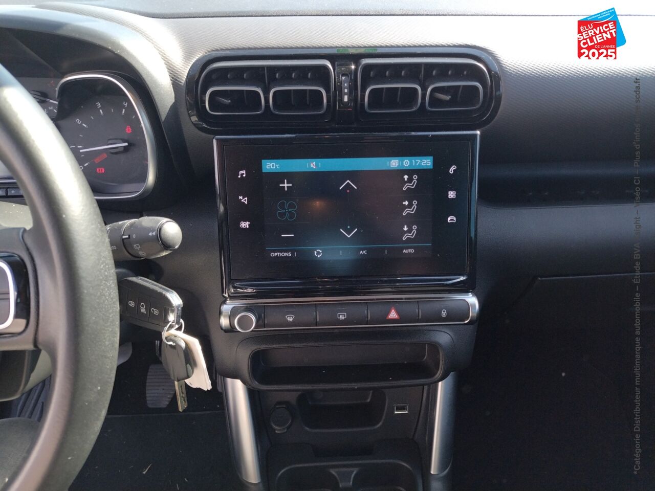 Véhicule d'occasion CITROEN C3 AIRCROSS PURETECH 110CH S/S C-SERIES CAMERA GPS chez Renault Colmar