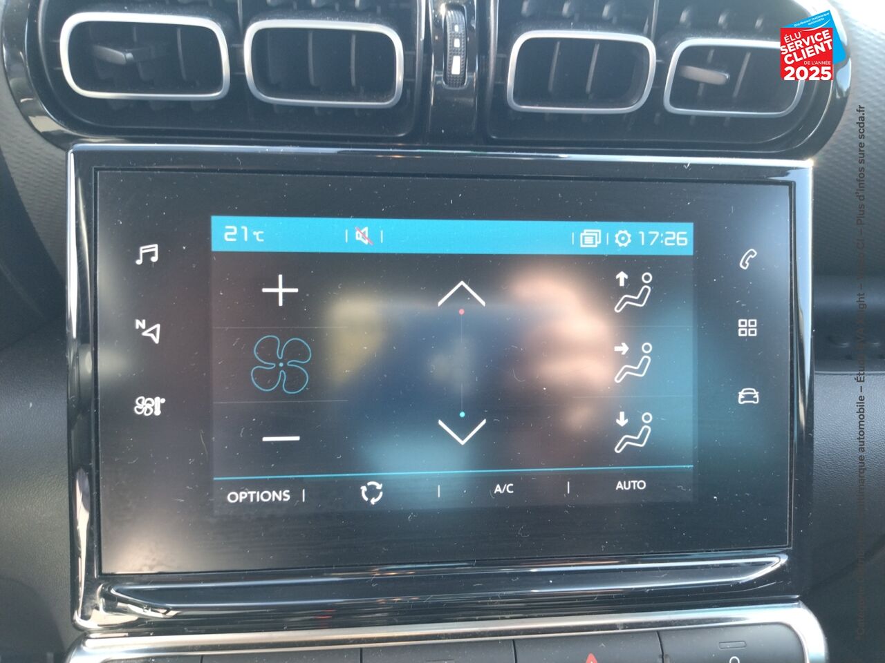 Véhicule d'occasion CITROEN C3 AIRCROSS PURETECH 110CH S/S C-SERIES CAMERA GPS chez Renault Colmar