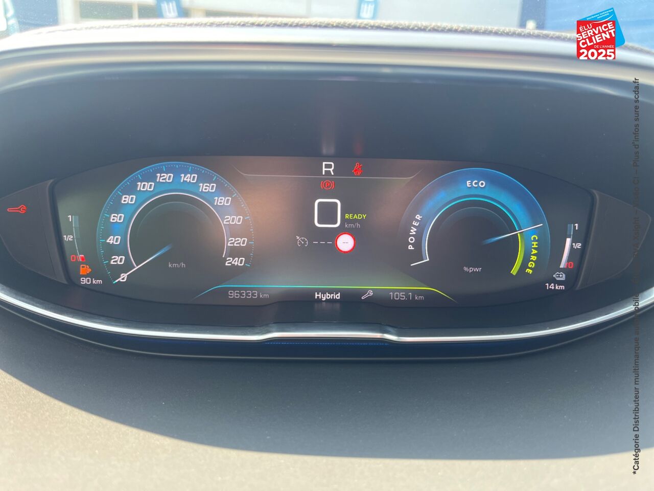 Véhicule d'occasion PEUGEOT 3008 HYBRID 225CH ALLURE PACK E-EAT8 chez Peugeot Hirson