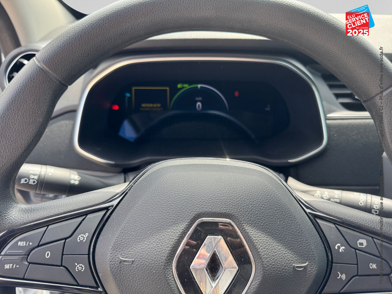 Véhicule d'occasion RENAULT ZOE LIFE CHARGE NORMALE R110 - 20 chez Renault Sélestat