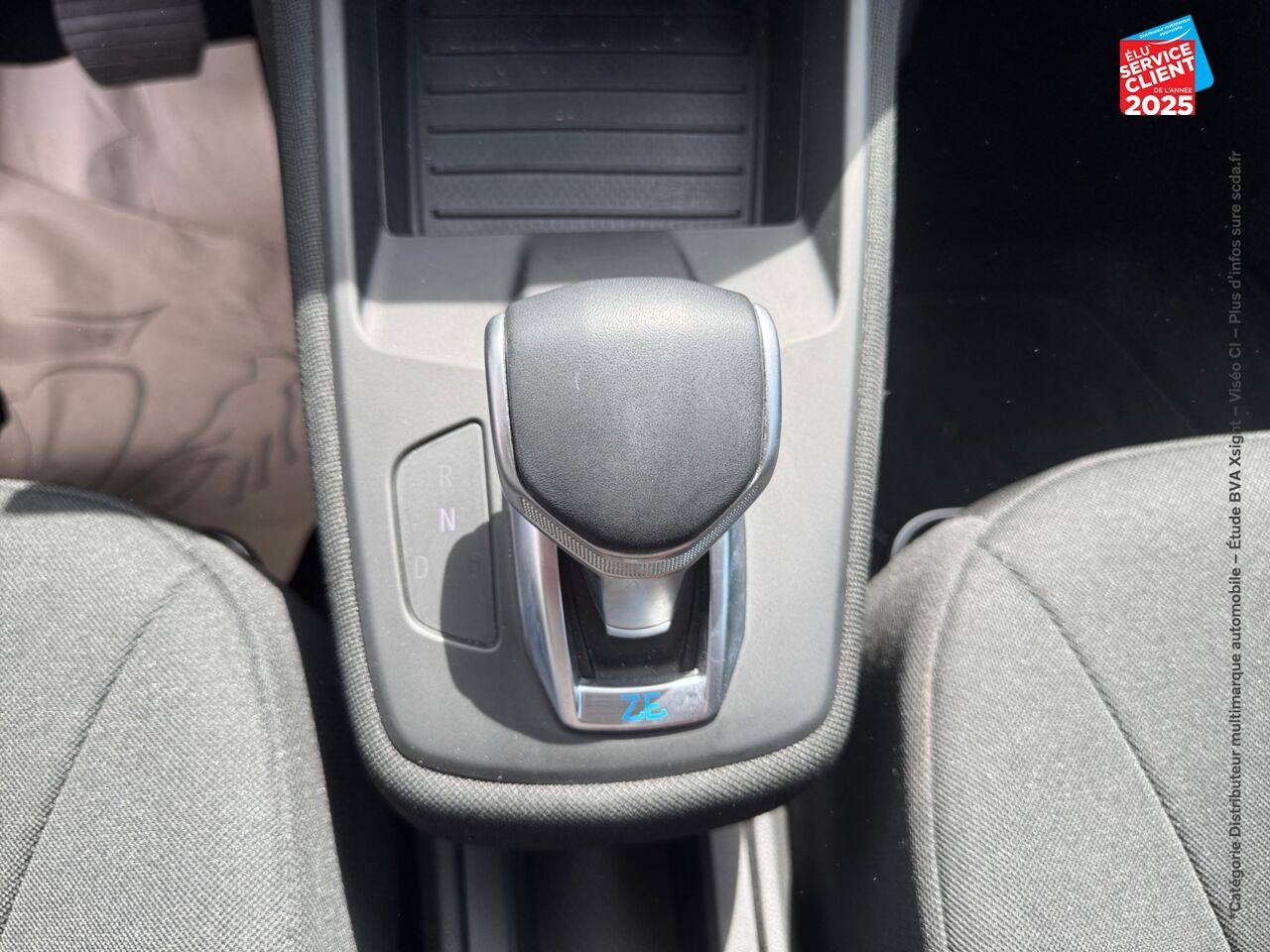 Véhicule d'occasion RENAULT ZOE LIFE CHARGE NORMALE R110 - 20 chez Renault Colmar