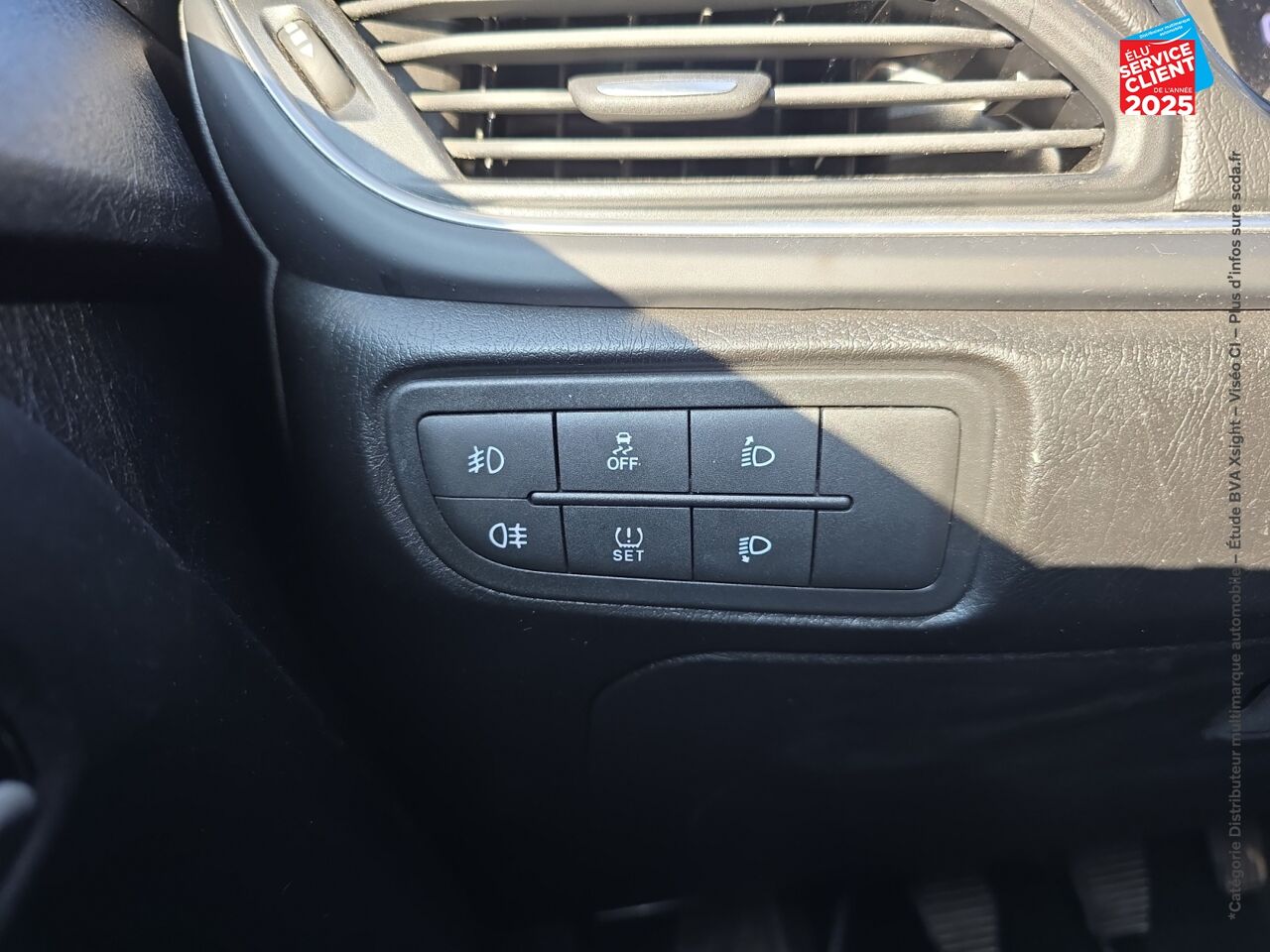 Véhicule d'occasion FIAT TIPO 1.4 95CH S/S LOUNGE MY19 5P CAMERA GPS chez Hyundai Chalons