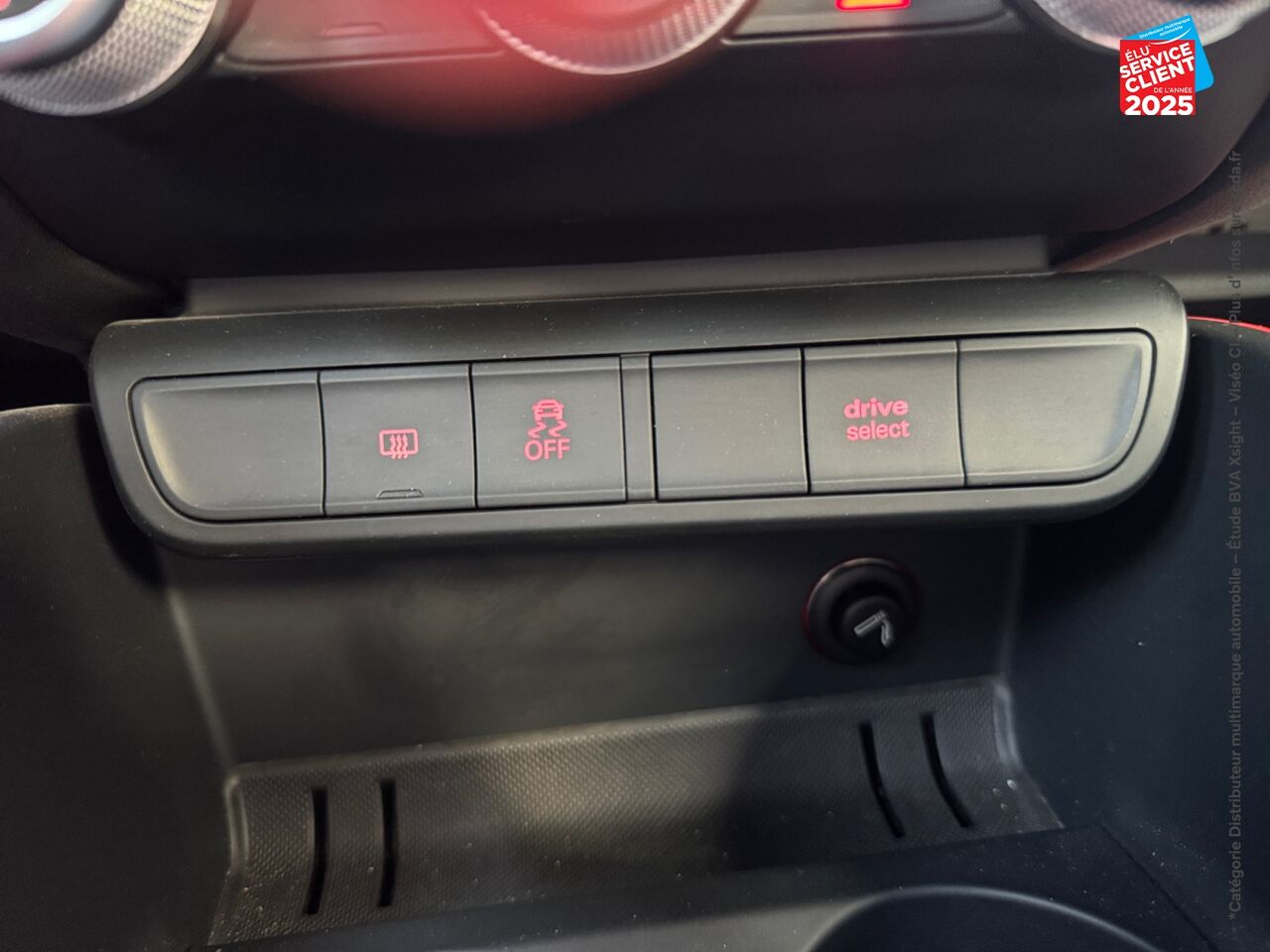 Véhicule d'occasion AUDI A1 SPORTBACK 1.4 TFSI 125CH S LINE chez Renault Saint-Louis