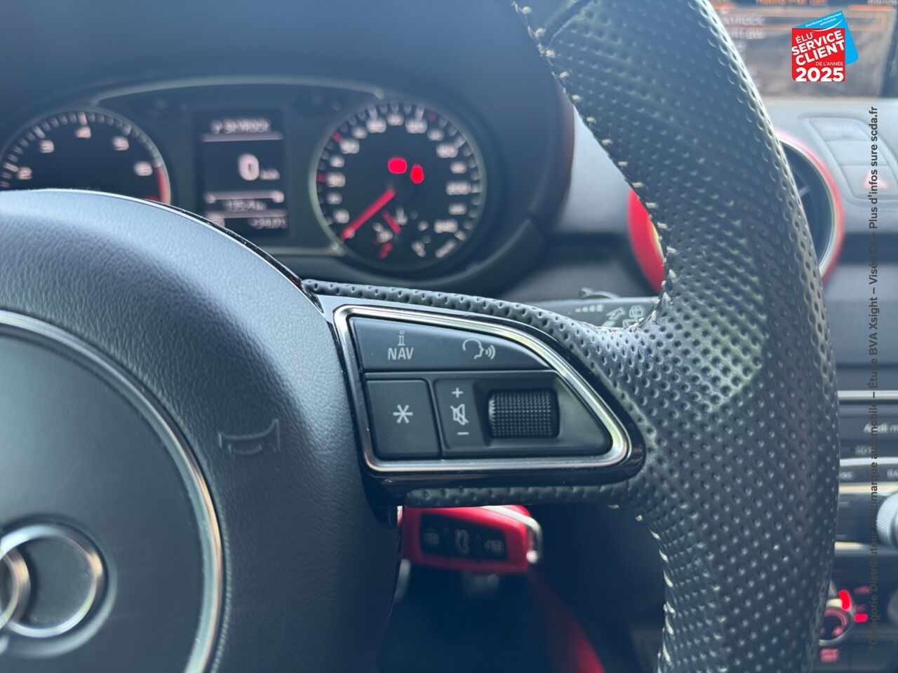 Véhicule d'occasion AUDI A1 SPORTBACK 1.4 TFSI 125CH S LINE chez Renault Saint-Louis