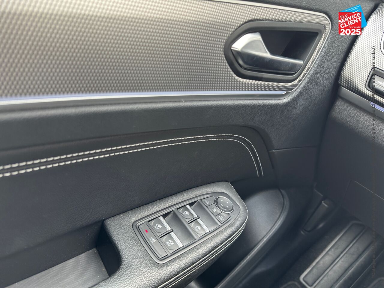 Véhicule d'occasion RENAULT ARKANA 1.3 TCE MILD HYBRID 140CH TECHNO EDC -22 CAMERA chez Renault Belfort