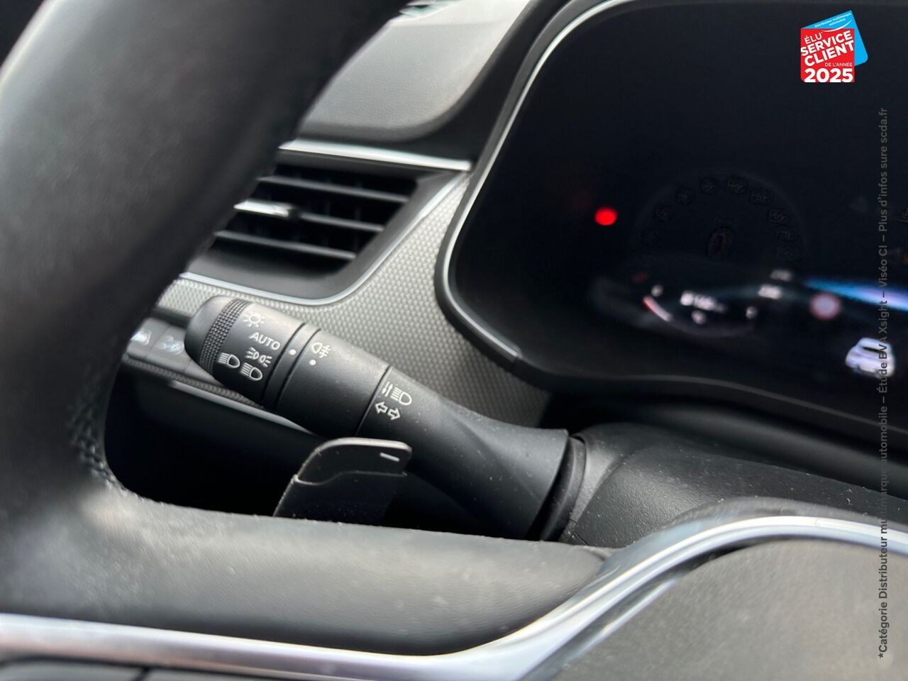 Véhicule d'occasion RENAULT ARKANA 1.3 TCE MILD HYBRID 140CH TECHNO EDC -22 CAMERA chez Renault Belfort