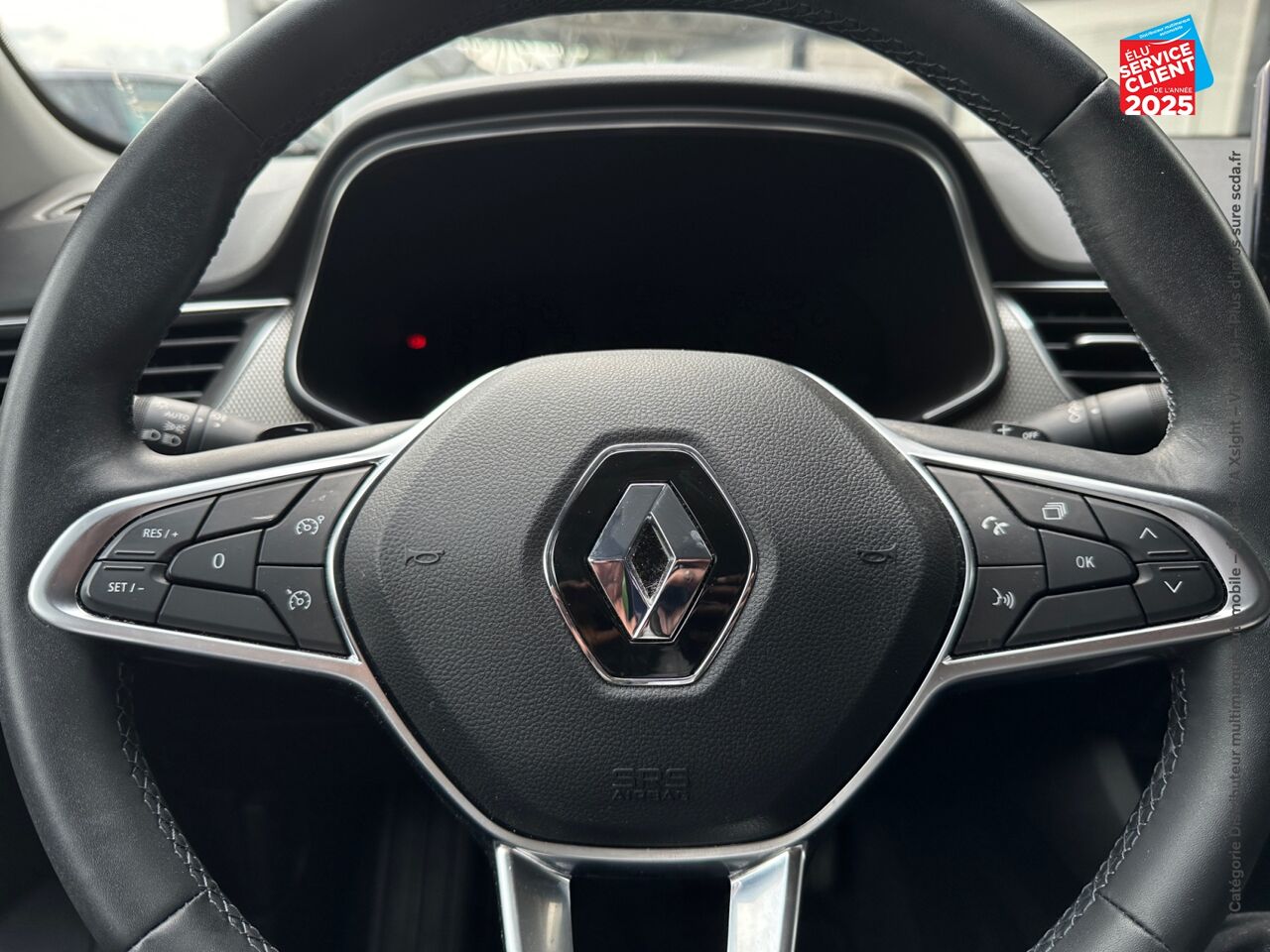 Véhicule d'occasion RENAULT ARKANA 1.3 TCE MILD HYBRID 140CH TECHNO EDC -22 CAMERA chez Renault Belfort
