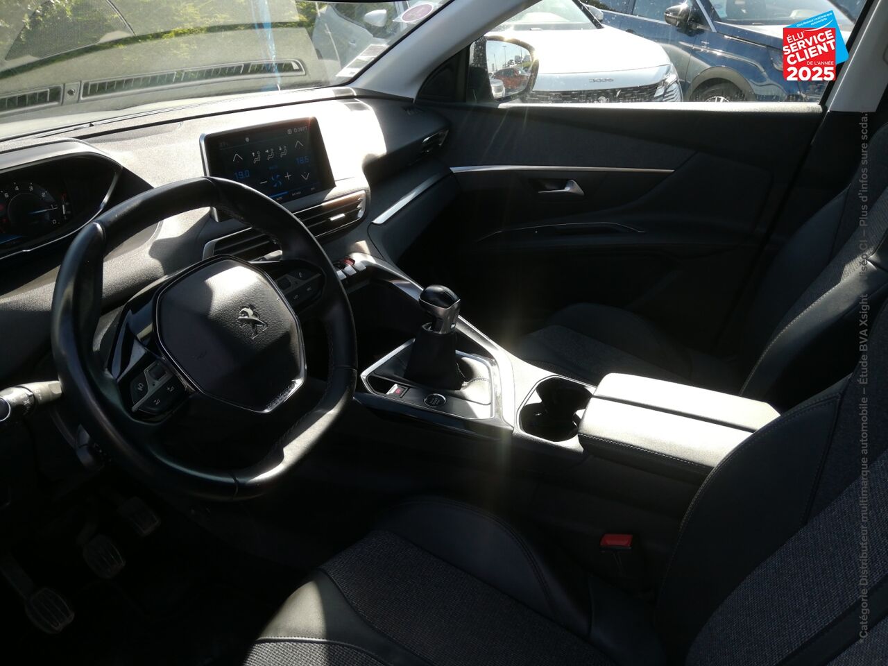 Véhicule d'occasion PEUGEOT 3008 1.2 PURETECH 130CH S/S ALLURE chez Nissan Montbéliard