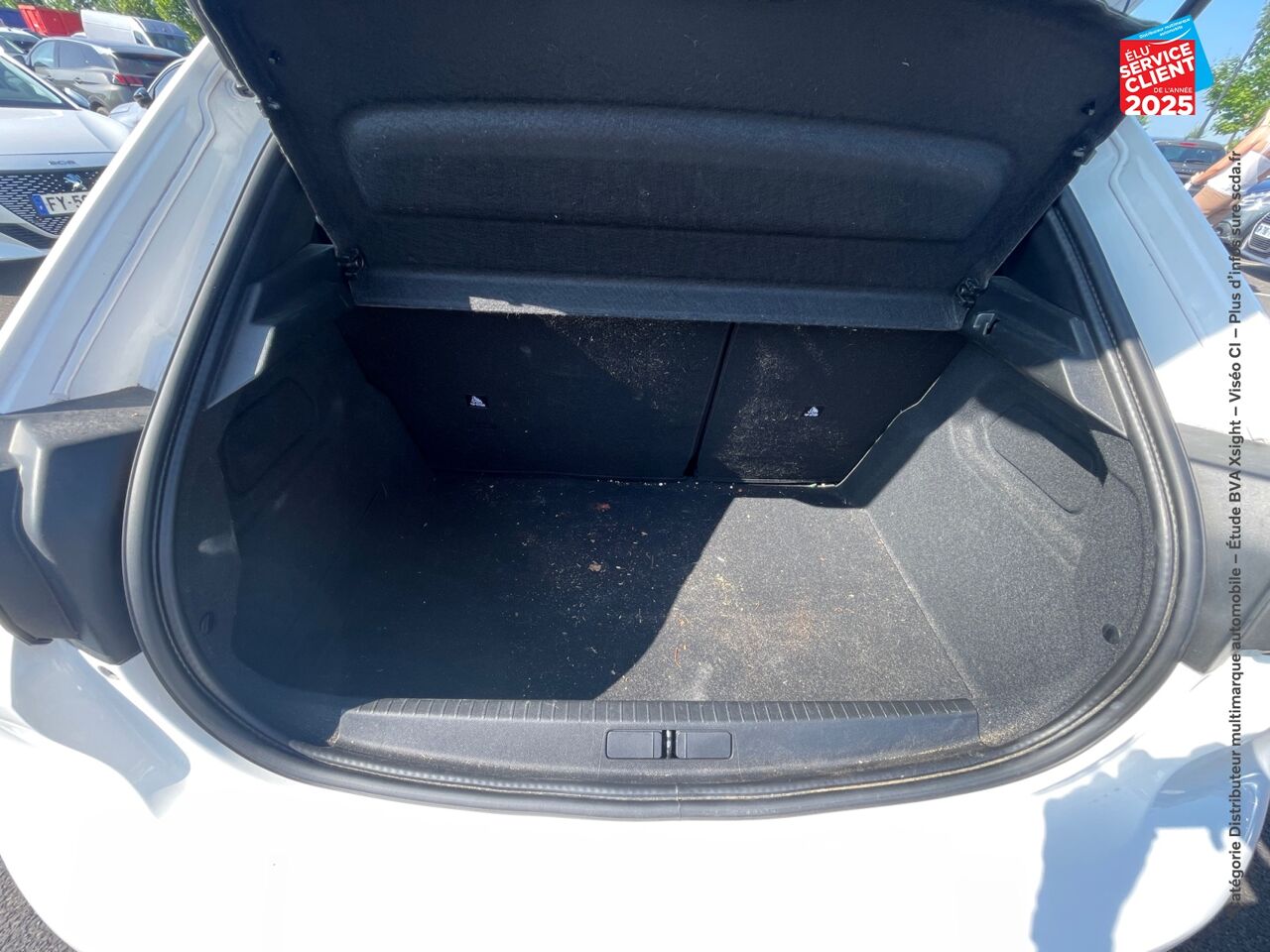 Véhicule d'occasion PEUGEOT 208 E-208 136CH ACTIVE chez Nissan Belfort