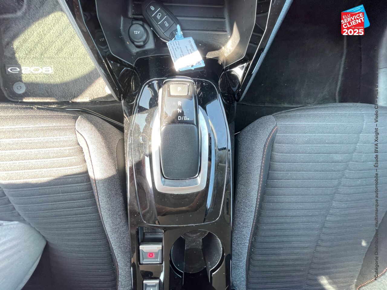 Véhicule d'occasion PEUGEOT 208 E-208 136CH ACTIVE chez Nissan Belfort