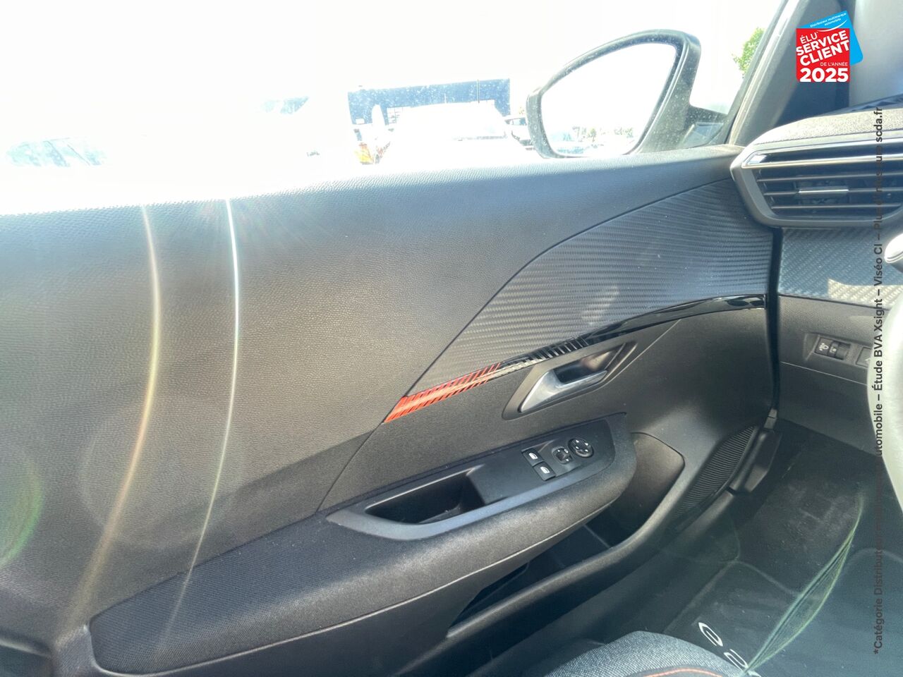 Véhicule d'occasion PEUGEOT 208 E-208 136CH ACTIVE chez Nissan Belfort