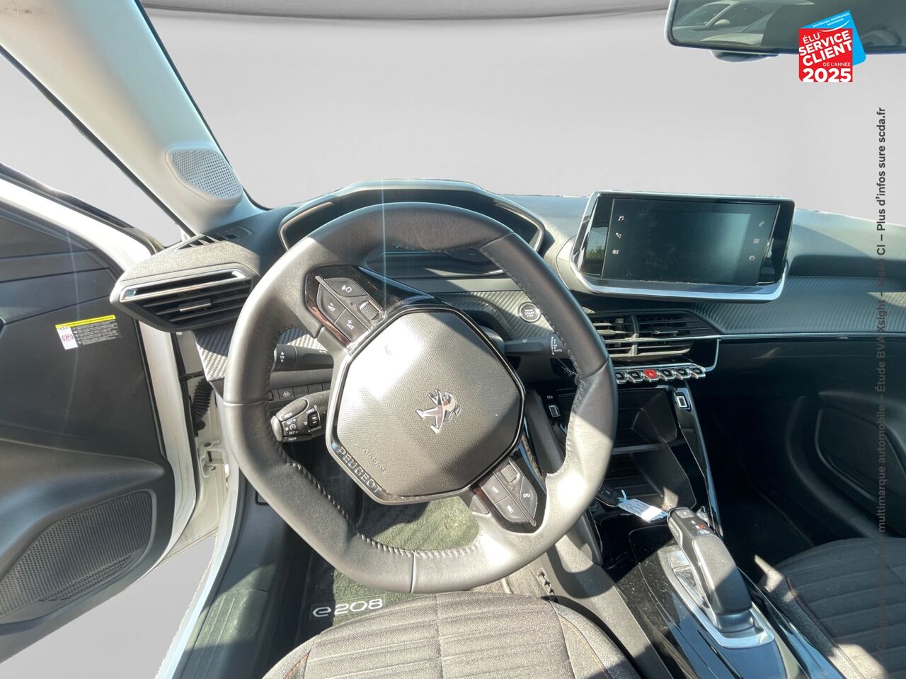 Véhicule d'occasion PEUGEOT 208 E-208 136CH ACTIVE chez Nissan Belfort