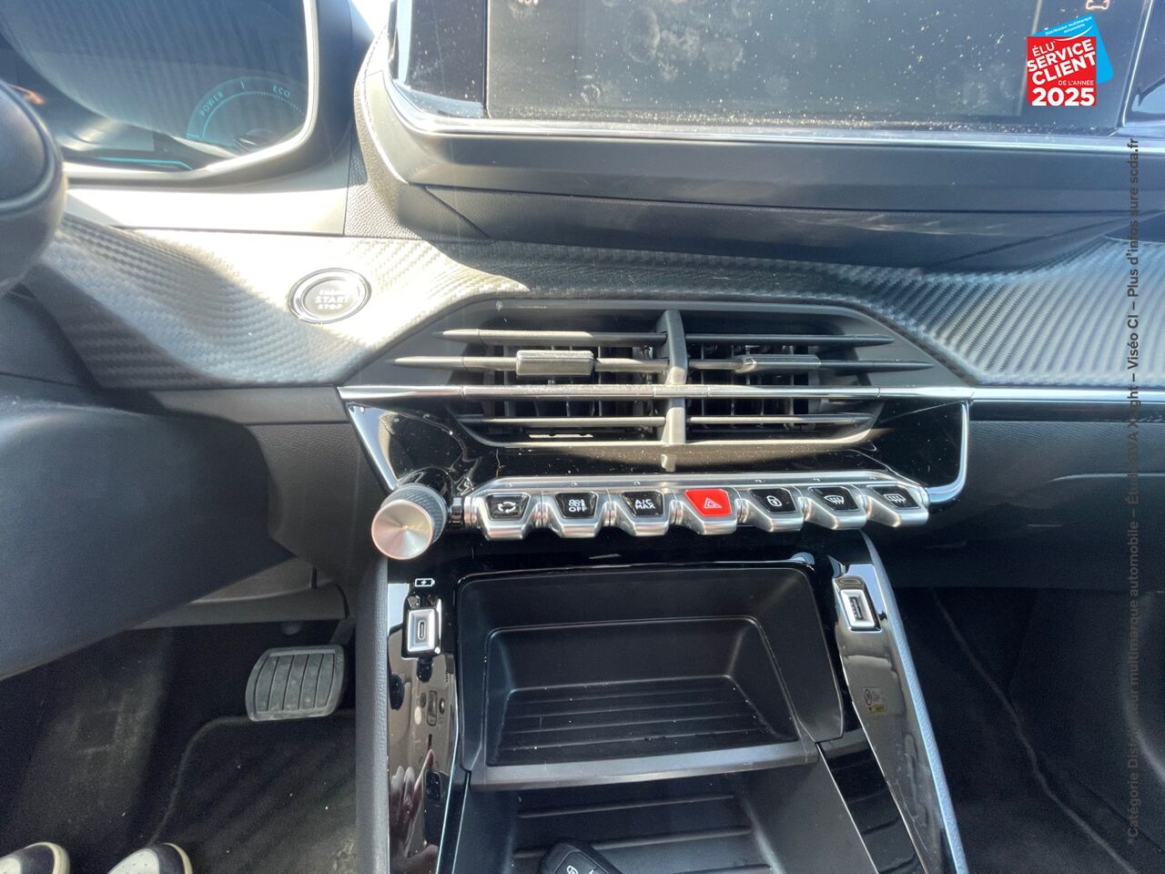 Véhicule d'occasion PEUGEOT 208 E-208 136CH ACTIVE chez Nissan Belfort