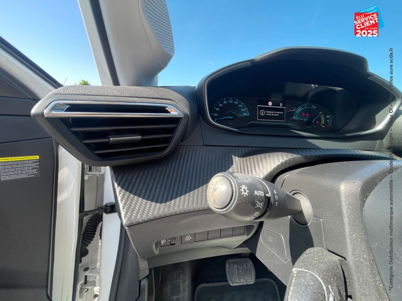 Véhicule d'occasion PEUGEOT 208 E-208 136CH ACTIVE chez Nissan Belfort