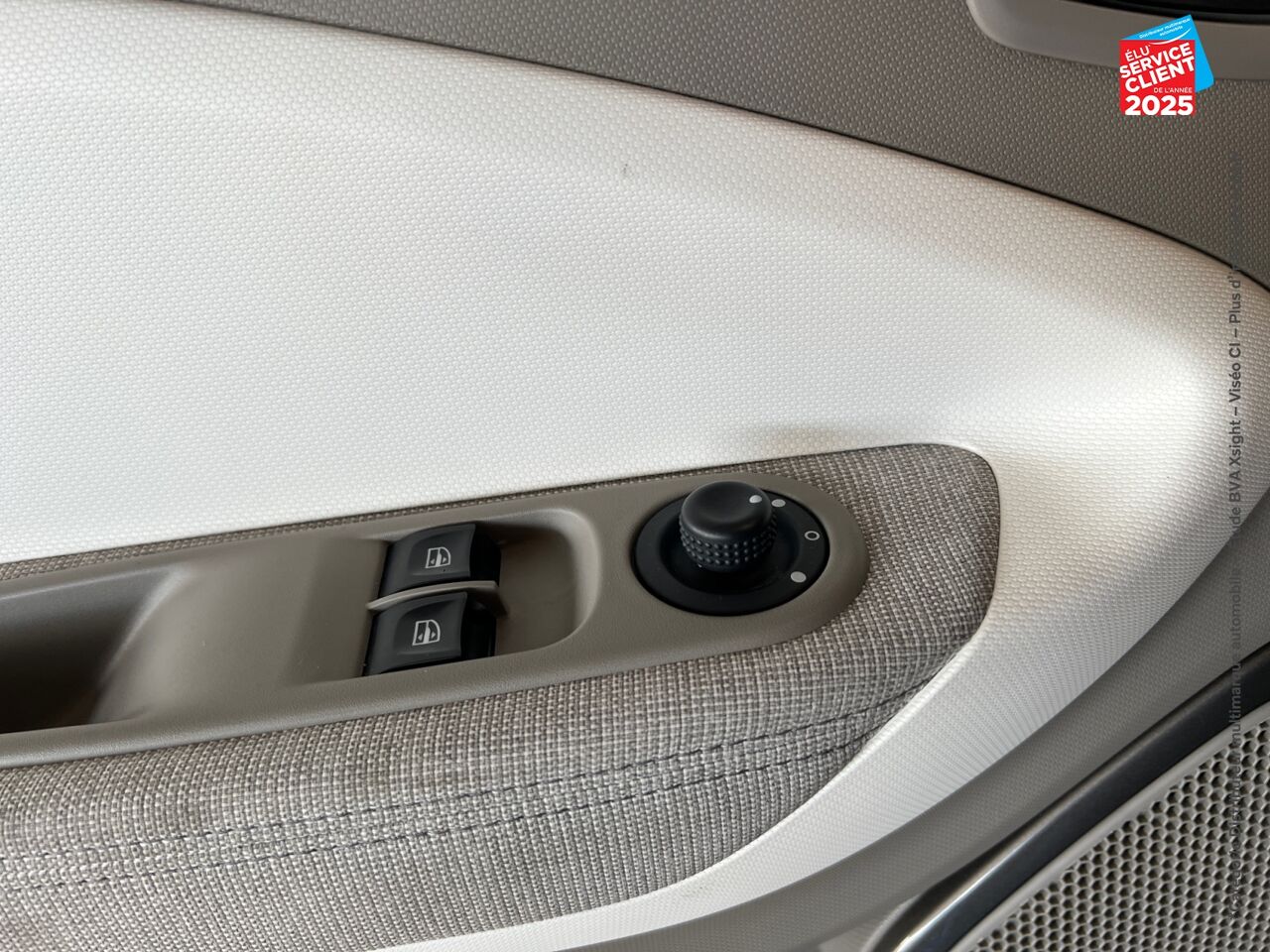 Véhicule d'occasion RENAULT ZOE ZEN CHARGE NORMALE R90 MY18 GPS chez Renault Saint-Louis