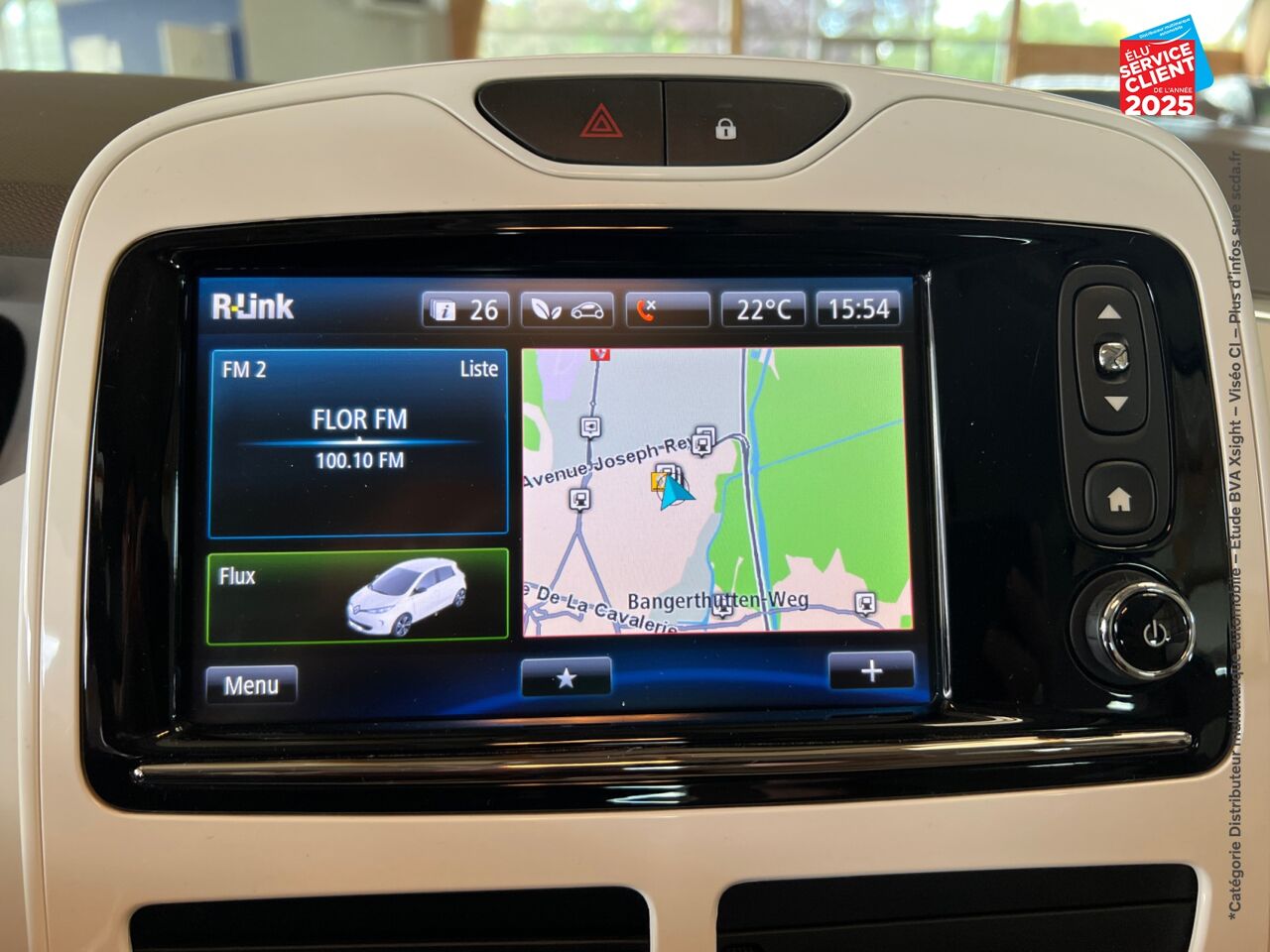 Véhicule d'occasion RENAULT ZOE ZEN CHARGE NORMALE R90 MY18 GPS chez Renault Saint-Louis