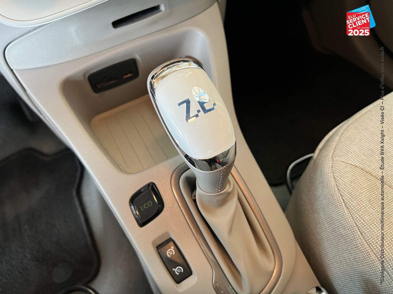 Véhicule d'occasion RENAULT ZOE ZEN CHARGE NORMALE R90 MY18 GPS chez Renault Saint-Louis