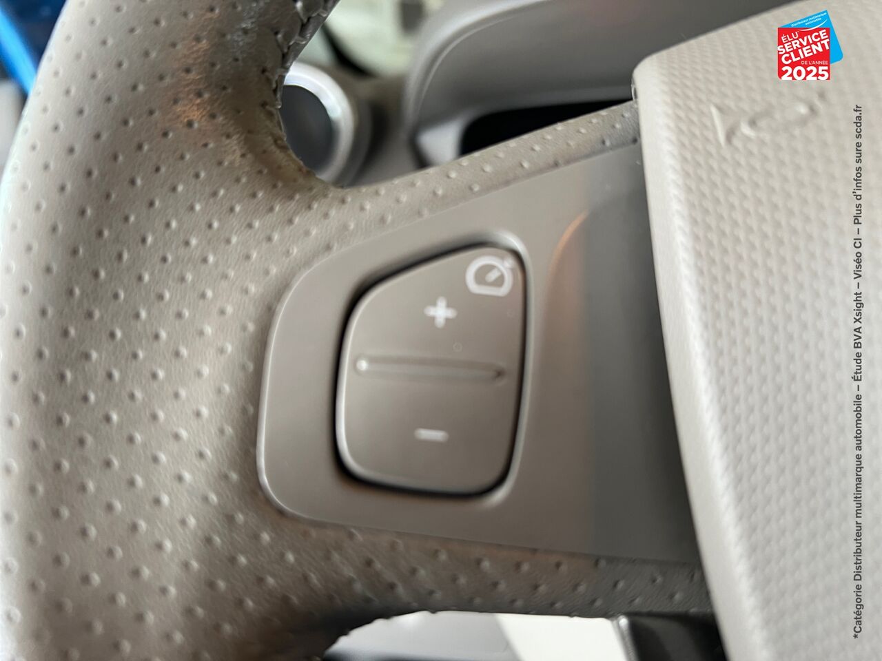 Véhicule d'occasion RENAULT ZOE ZEN CHARGE NORMALE R90 MY18 GPS chez Renault Saint-Louis