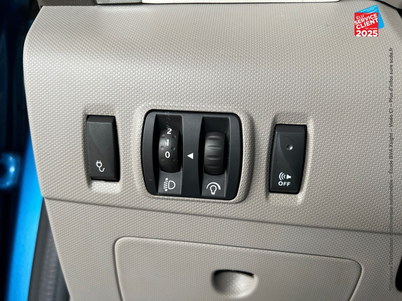 Véhicule d'occasion RENAULT ZOE ZEN CHARGE NORMALE R90 MY18 GPS chez Renault Saint-Louis