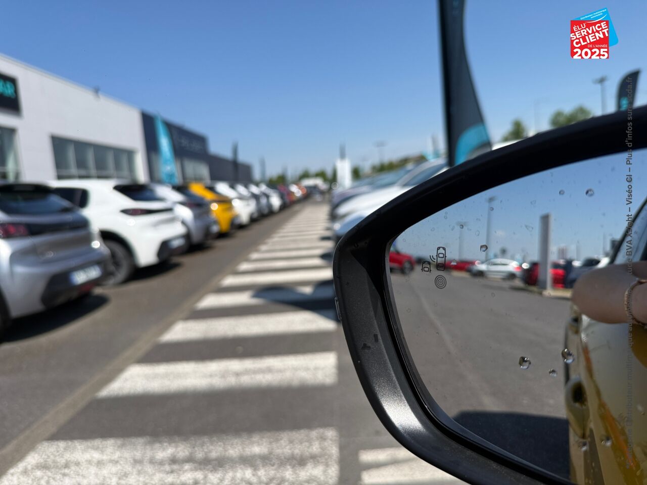 Véhicule d'occasion PEUGEOT 208 1.2 PURETECH 130CH S/S GT EAT8 TPANO GPS CAMERA CARPLAY chez Toyota Thionville