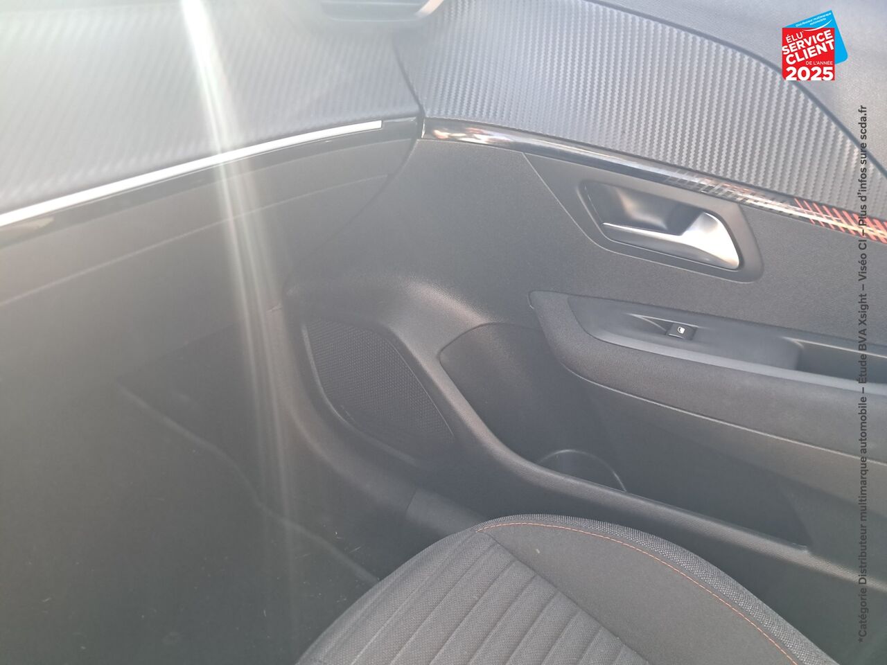 Véhicule d'occasion PEUGEOT 208 E-136CH ACTIVE BUSINESS chez Hyundai Reims