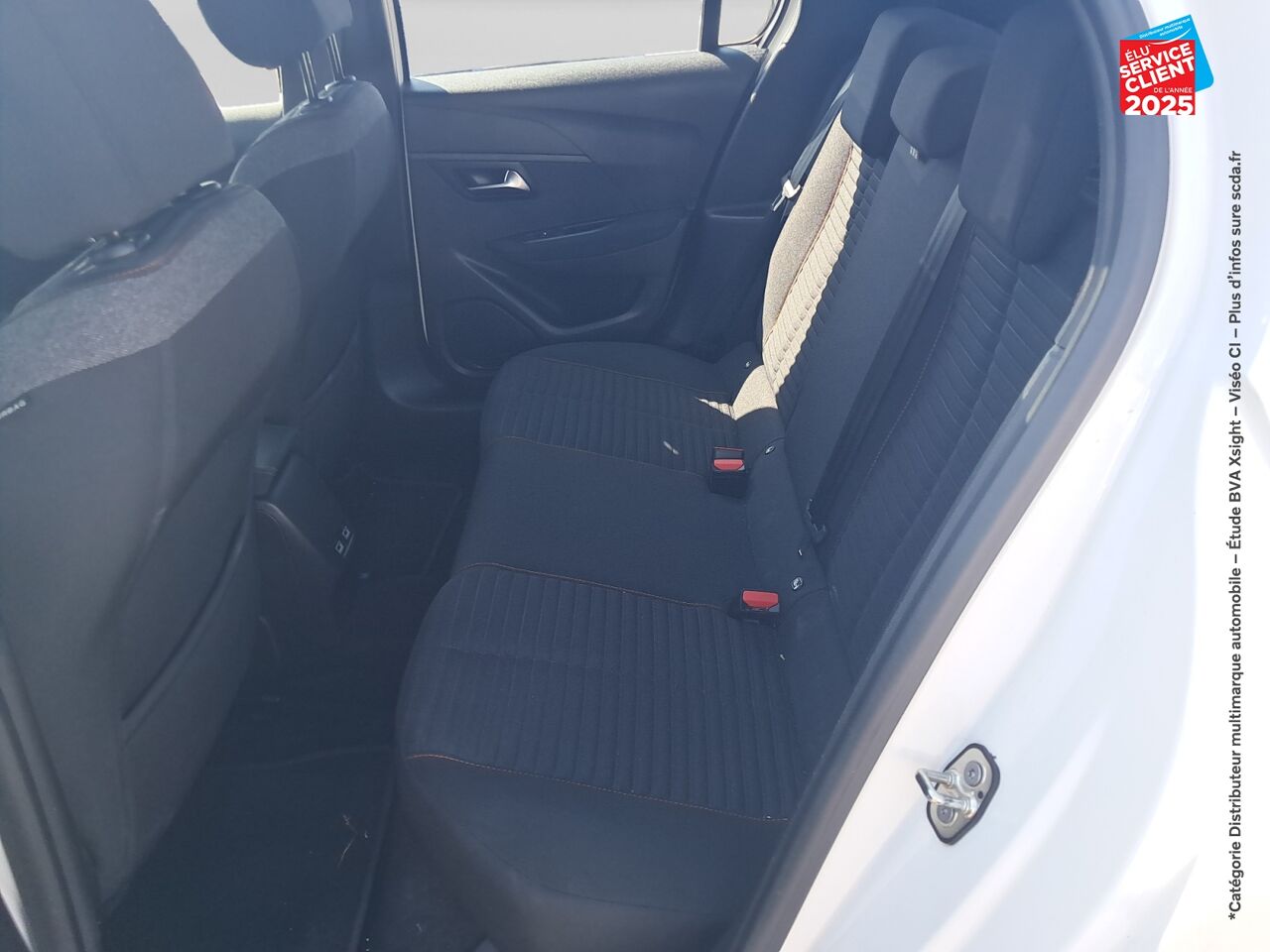 Véhicule d'occasion PEUGEOT 208 E-136CH ACTIVE BUSINESS chez Hyundai Reims