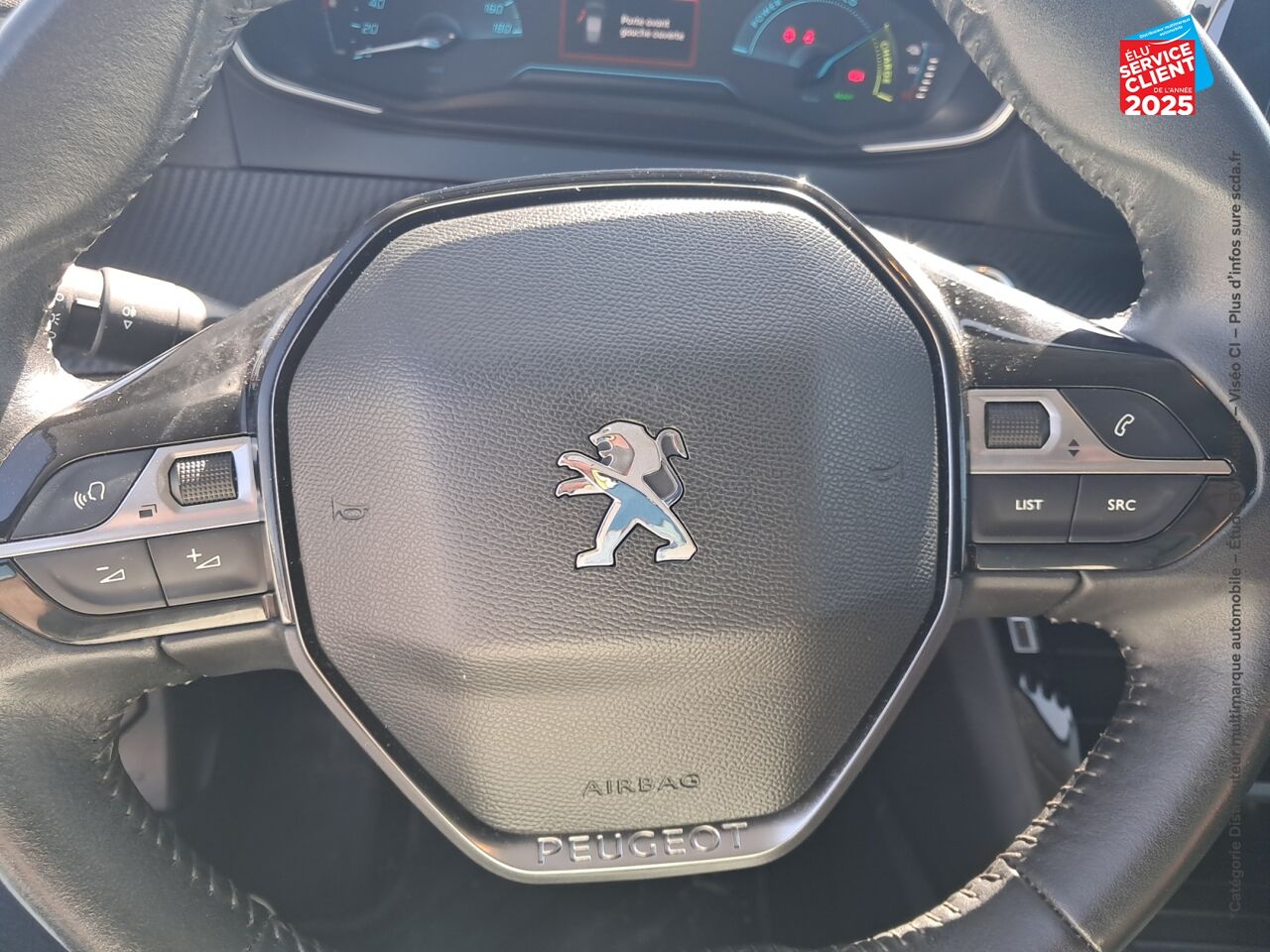 Véhicule d'occasion PEUGEOT 208 E-136CH ACTIVE BUSINESS chez Hyundai Reims