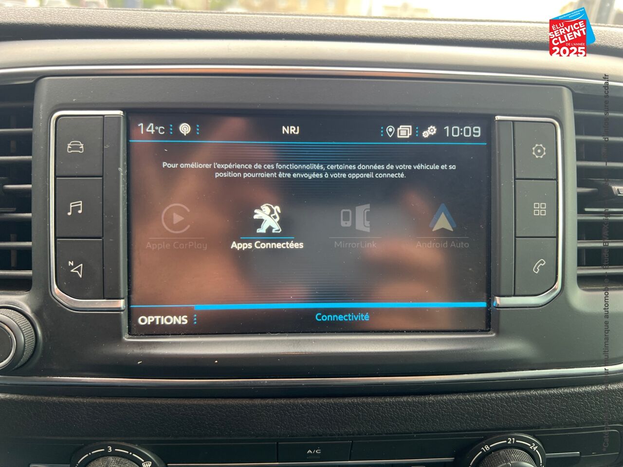 Véhicule d'occasion PEUGEOT EXPERT FG STANDARD 2.0 BLUEHDI 180CH SS ASPHALT EAT8 chez Toyota Thionville