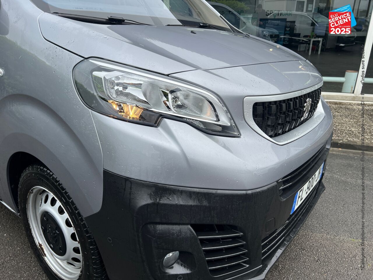 Véhicule d'occasion PEUGEOT EXPERT FG STANDARD 2.0 BLUEHDI 180CH SS ASPHALT EAT8 chez Toyota Thionville