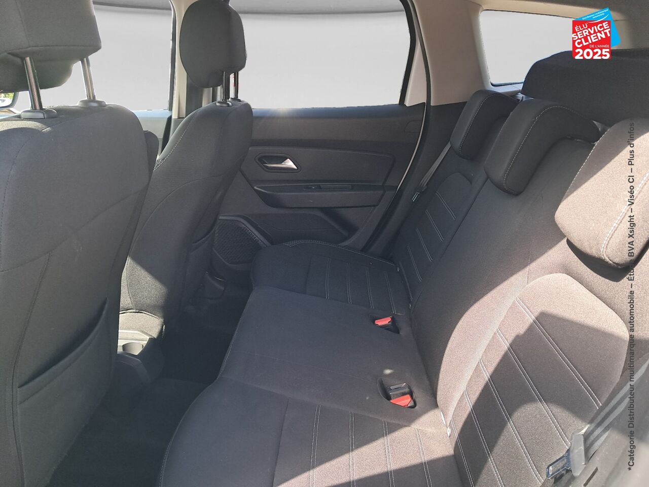 Véhicule d'occasion DACIA DUSTER 1.0 TCE 100CH PRESTIGE 4X2 - 20 CAMERA GPS chez Renault Saint-Louis
