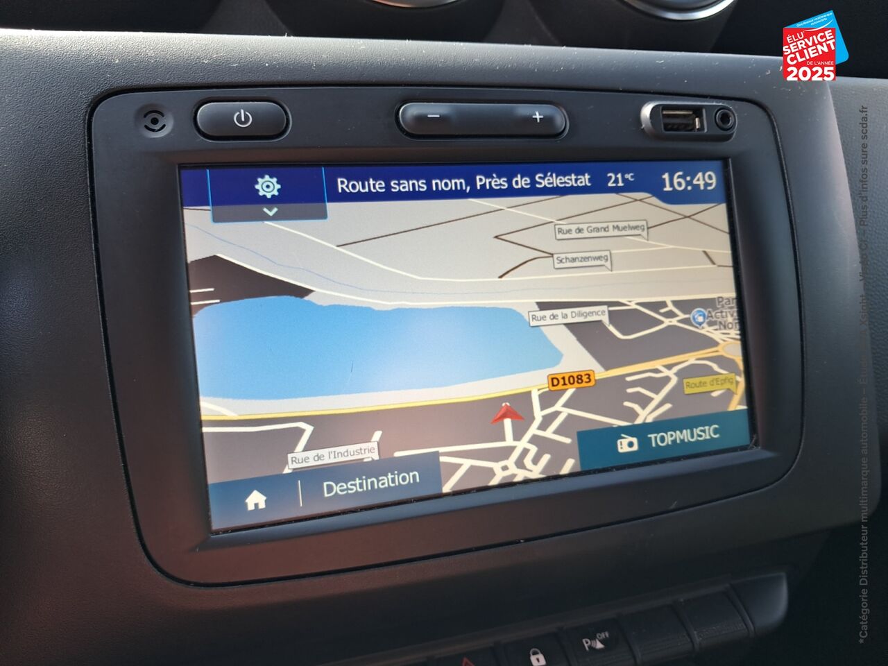 Véhicule d'occasion DACIA DUSTER 1.0 TCE 100CH PRESTIGE 4X2 - 20 CAMERA GPS chez Renault Saint-Louis