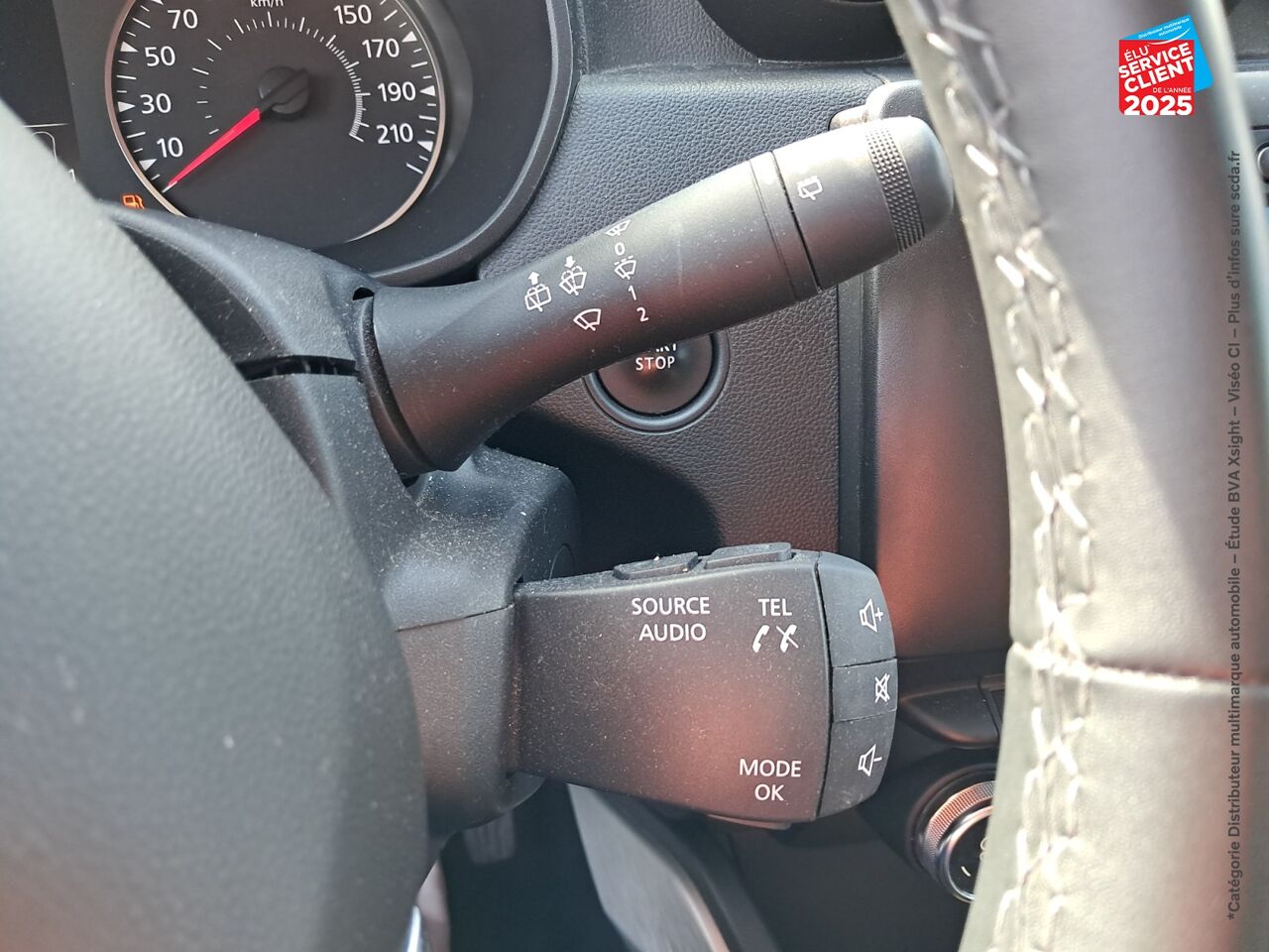 Véhicule d'occasion DACIA DUSTER 1.0 TCE 100CH PRESTIGE 4X2 - 20 CAMERA GPS chez Renault Saint-Louis