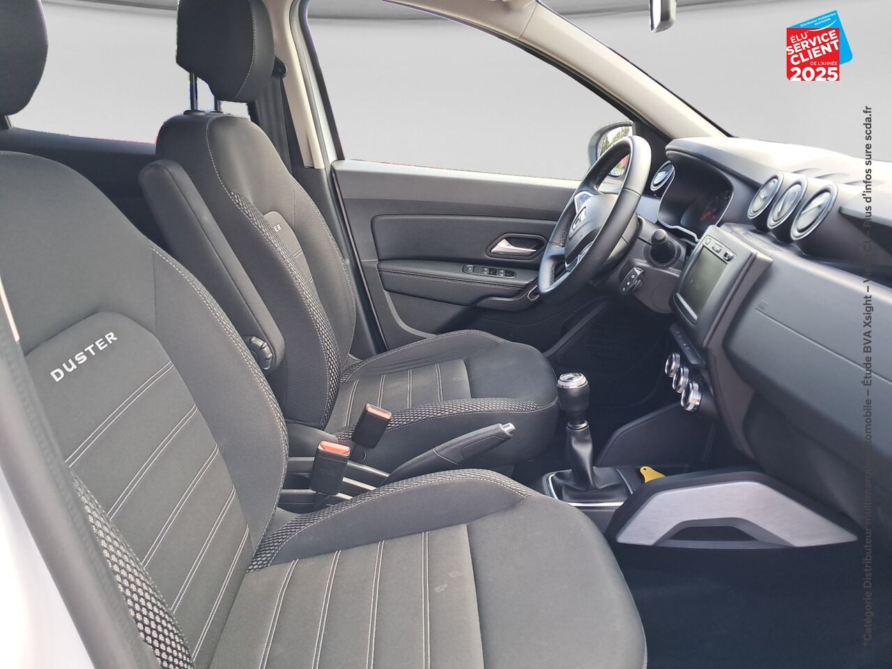 Véhicule d'occasion DACIA DUSTER 1.0 TCE 100CH PRESTIGE 4X2 - 20 CAMERA GPS chez Renault Saint-Louis