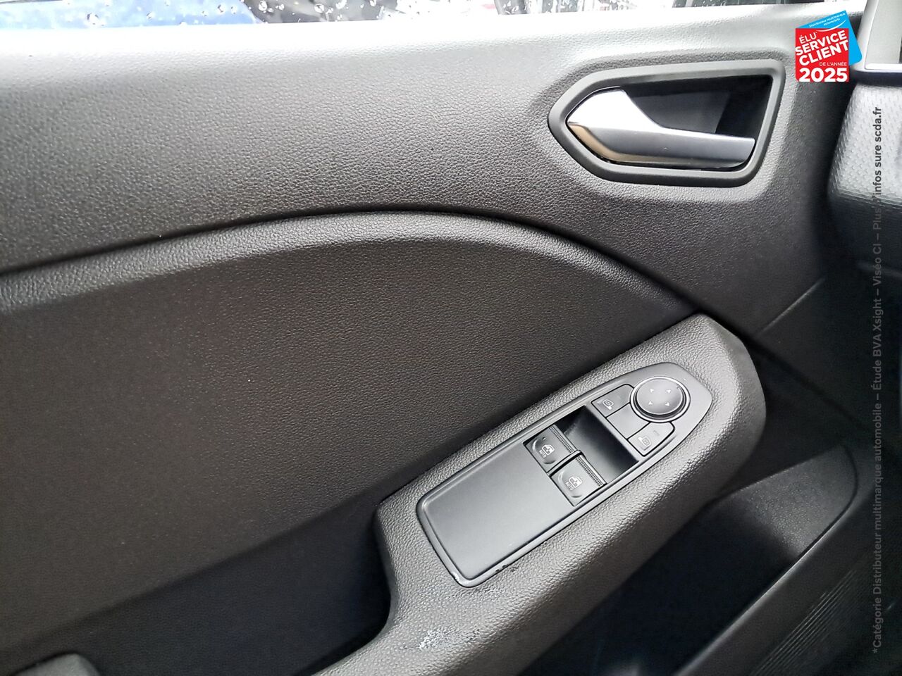 Véhicule d'occasion RENAULT CLIO 1.0 TCE 90CH EQUILIBRE chez Nissan Belfort
