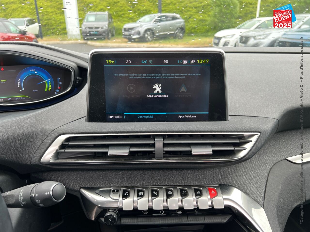 Véhicule d'occasion PEUGEOT 3008 HYBRID 225CH ALLURE BUSINESS E-EAT8 10CV chez Renault Saint-Louis