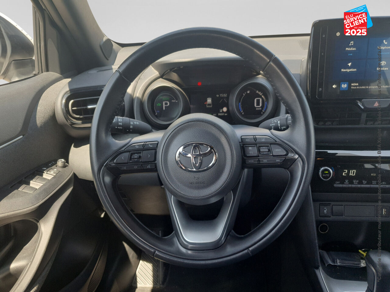 Véhicule d'occasion TOYOTA YARIS CROSS 116H DESIGN MY21 chez Toyota Saint Dizier