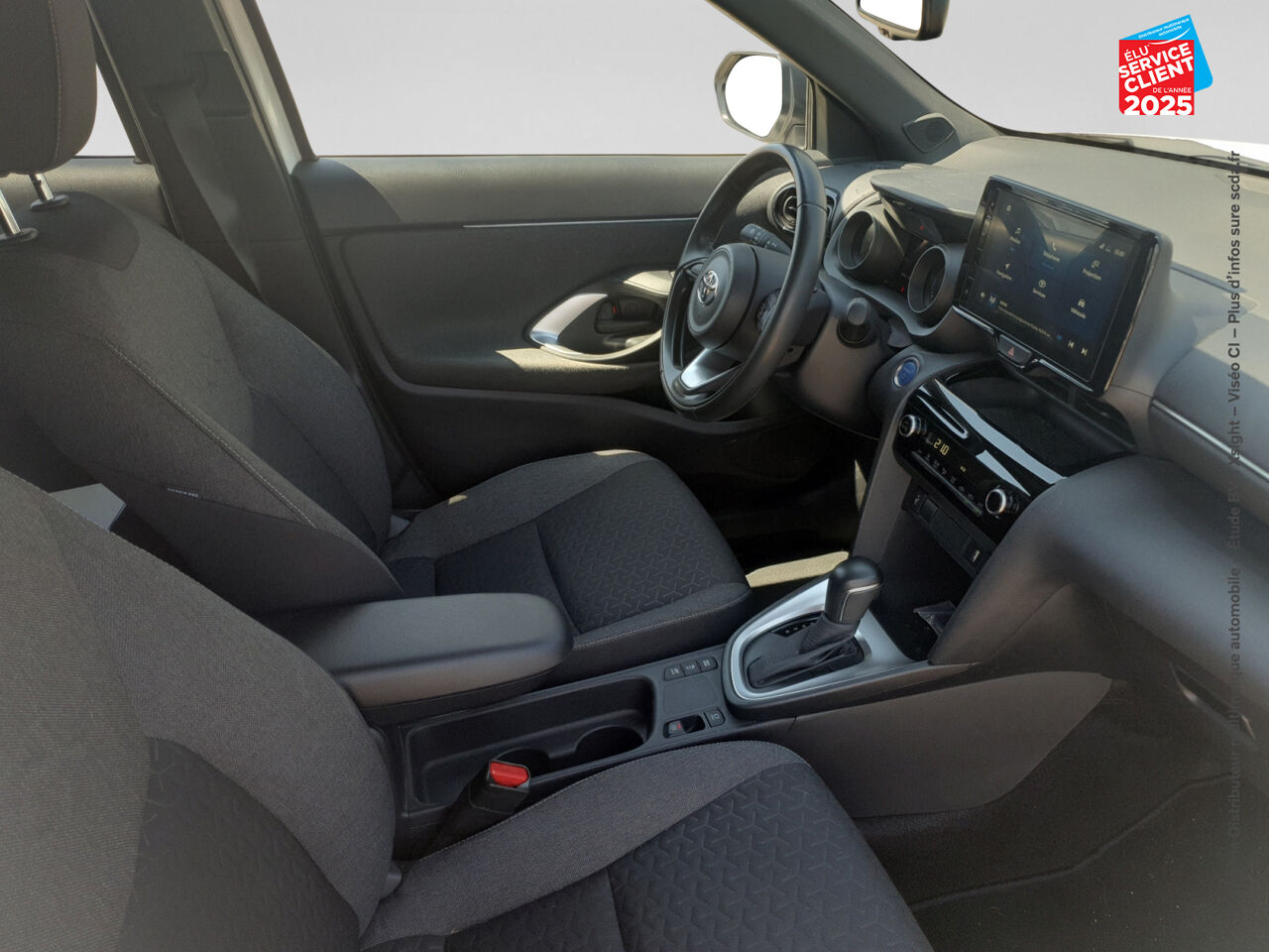 Véhicule d'occasion TOYOTA YARIS CROSS 116H DESIGN MY21 chez Toyota Saint Dizier