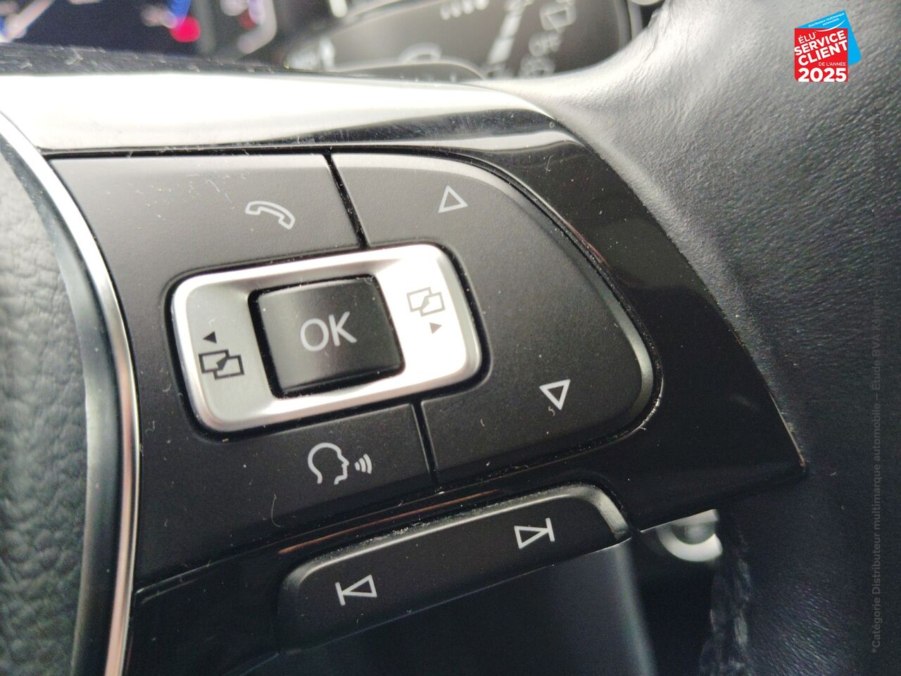 Véhicule d'occasion VOLKSWAGEN T-ROC 2.0 TSI 190CH CARAT EXCLUSIVE 4MOTION DSG7 TOUVRANT SIEGES CHAUF CAMERA chez Hyundai Mulhouse