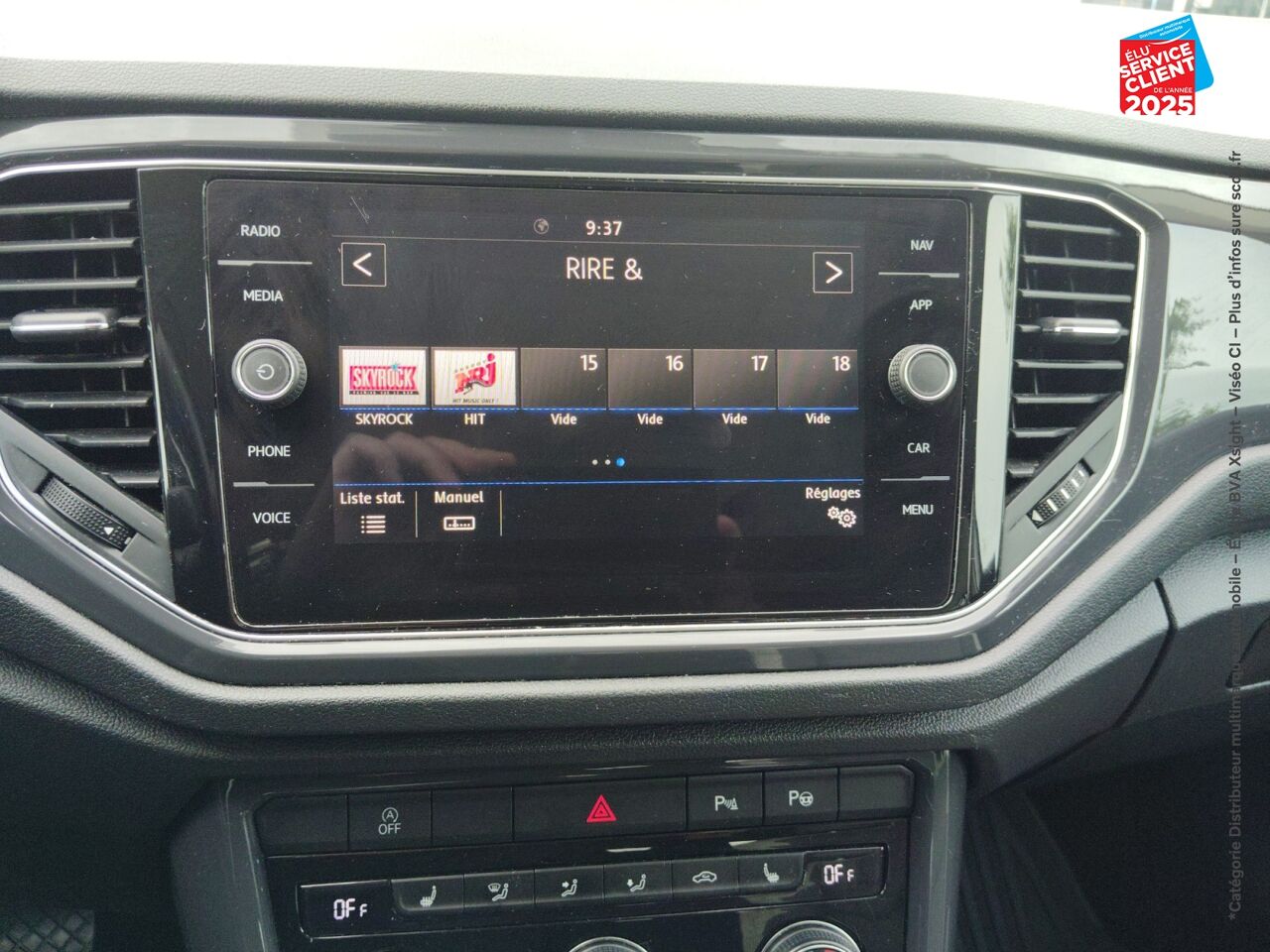 Véhicule d'occasion VOLKSWAGEN T-ROC 2.0 TSI 190CH CARAT EXCLUSIVE 4MOTION DSG7 TOUVRANT SIEGES CHAUF CAMERA chez Hyundai Mulhouse