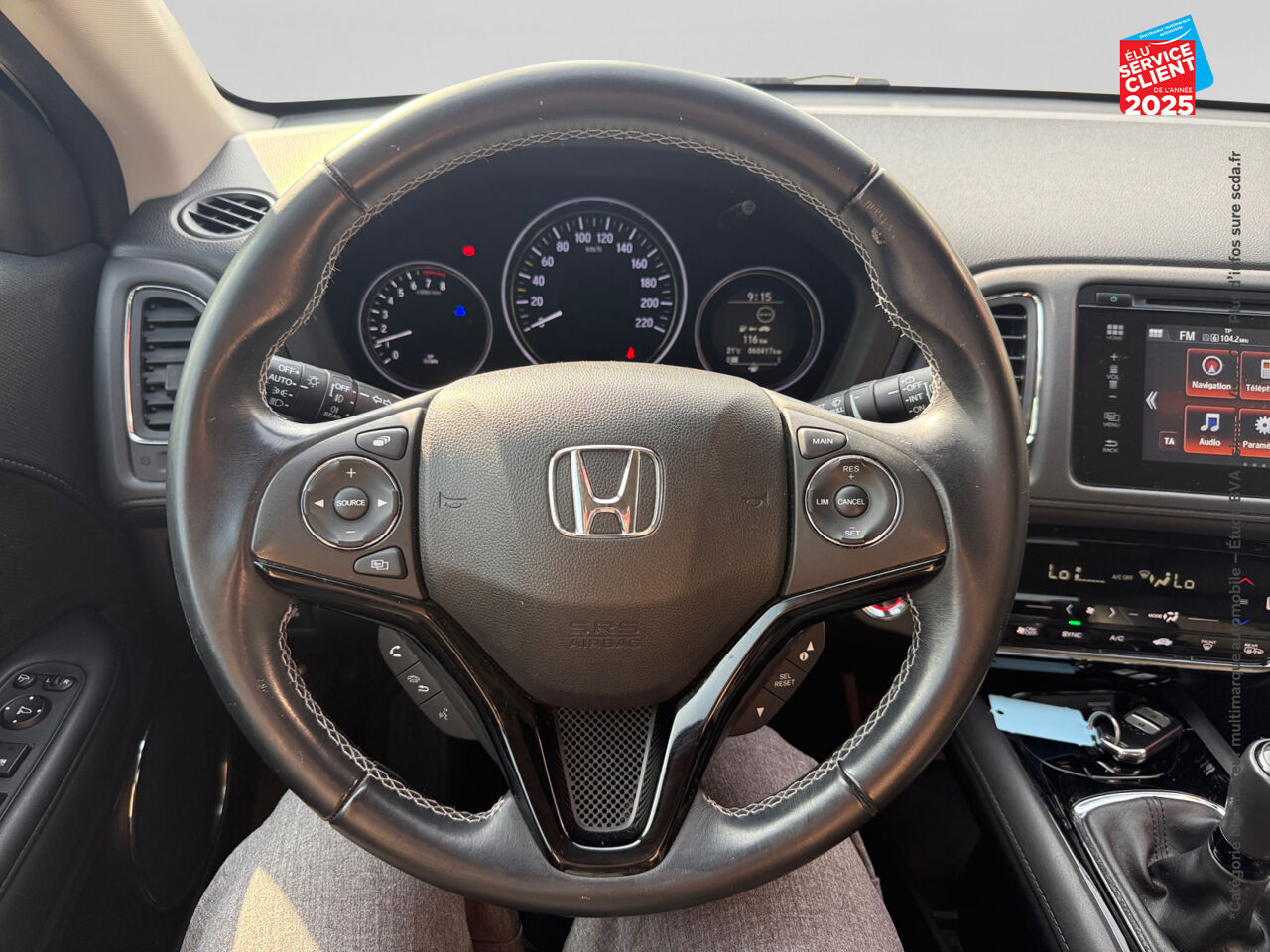 Véhicule d'occasion HONDA HR-V 1.5 I-VTEC 130CH EXCLUSIVE TOUVRANT GPS CAMERA chez Renault Colmar