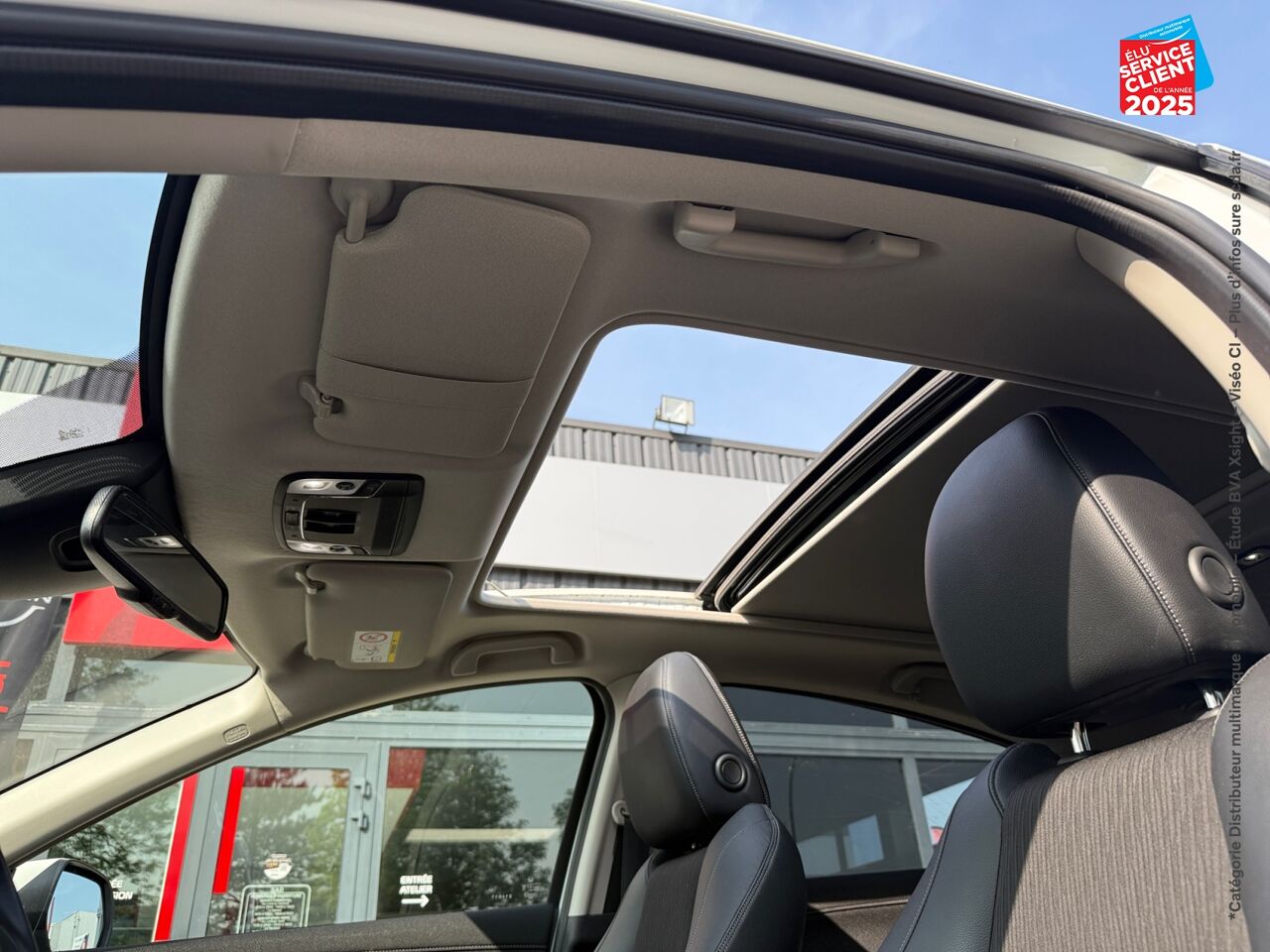 Véhicule d'occasion HONDA HR-V 1.5 I-VTEC 130CH EXCLUSIVE TOUVRANT GPS CAMERA chez Renault Colmar