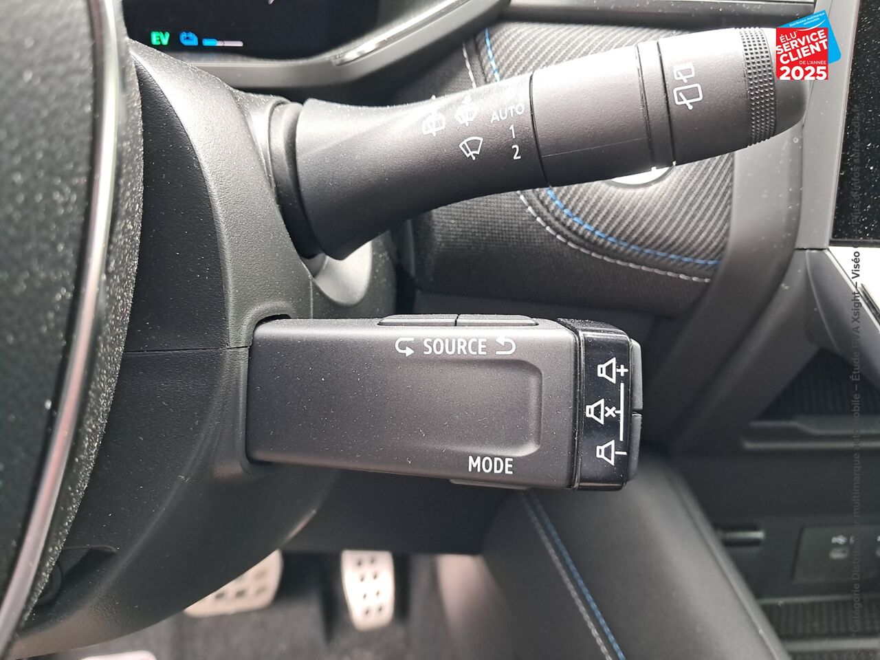 Véhicule d'occasion RENAULT CAPTUR 1.6 E-TECH FULL HYBRID 145CH ESPRIT ALPINE chez Renault Colmar