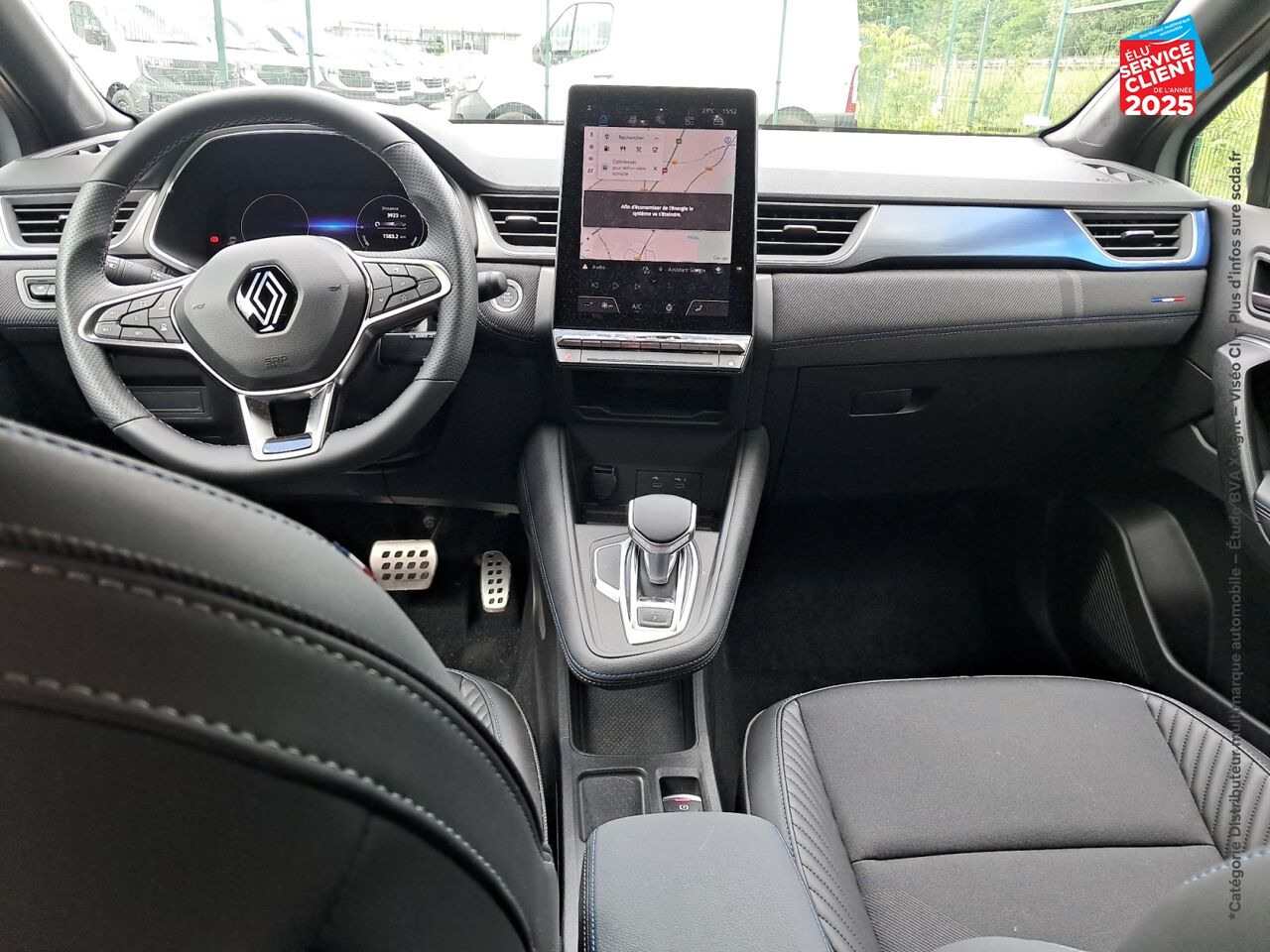 Véhicule d'occasion RENAULT CAPTUR 1.6 E-TECH FULL HYBRID 145CH ESPRIT ALPINE chez Renault Colmar