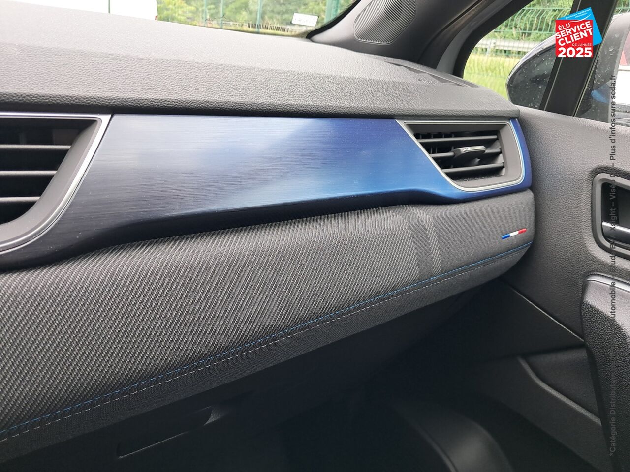Véhicule d'occasion RENAULT CAPTUR 1.6 E-TECH FULL HYBRID 145CH ESPRIT ALPINE chez Renault Colmar