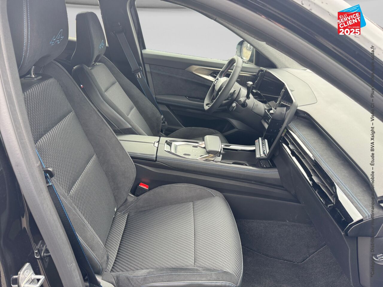 Véhicule neuf RENAULT AUSTRAL 1.2 E-TECH FULL HYBRID 200CH ICONIC ESPRIT ALPINE- 24 chez Renault Sélestat