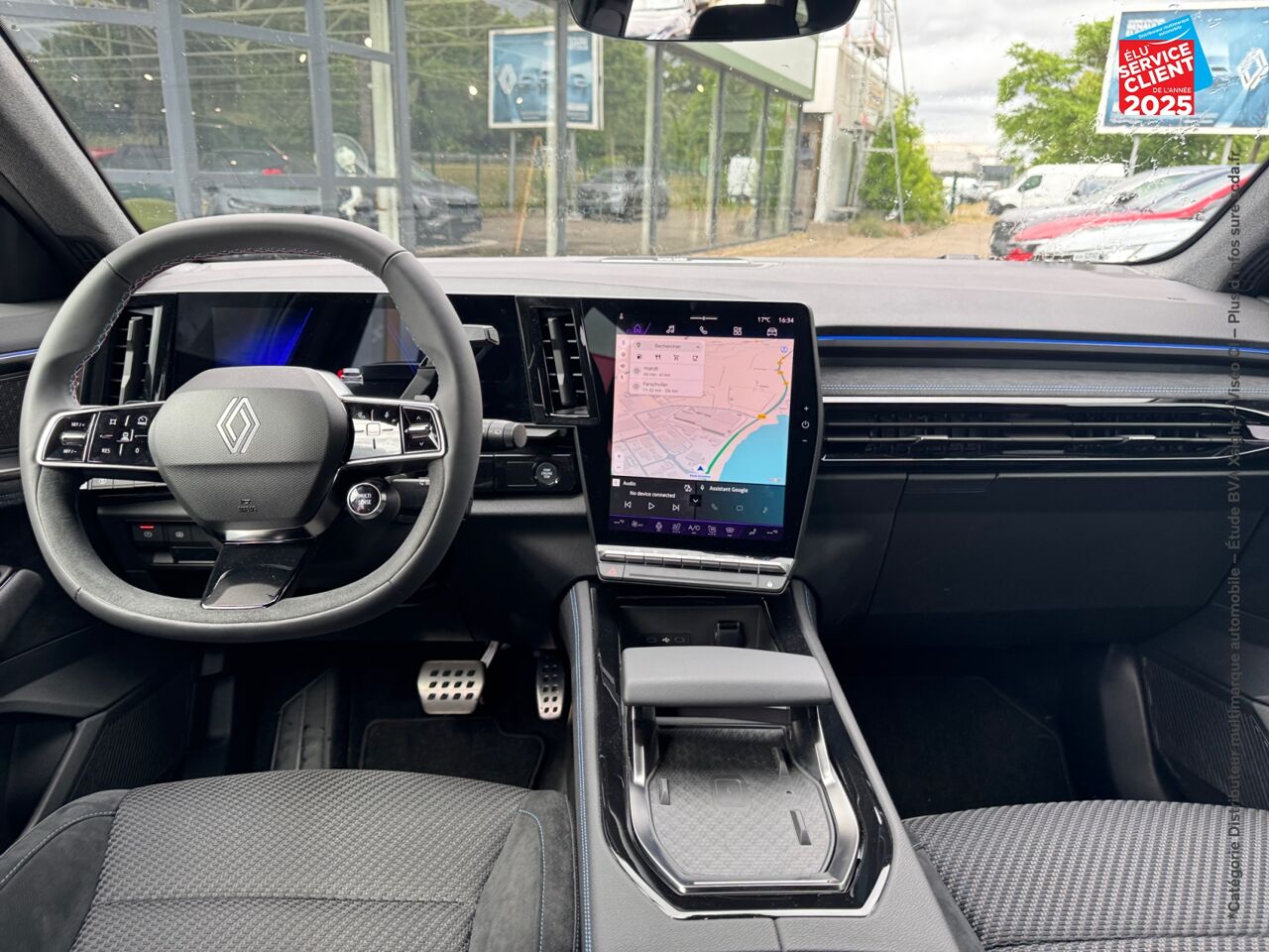 Véhicule neuf RENAULT AUSTRAL 1.2 E-TECH FULL HYBRID 200CH ICONIC ESPRIT ALPINE- 24 chez Renault Sélestat